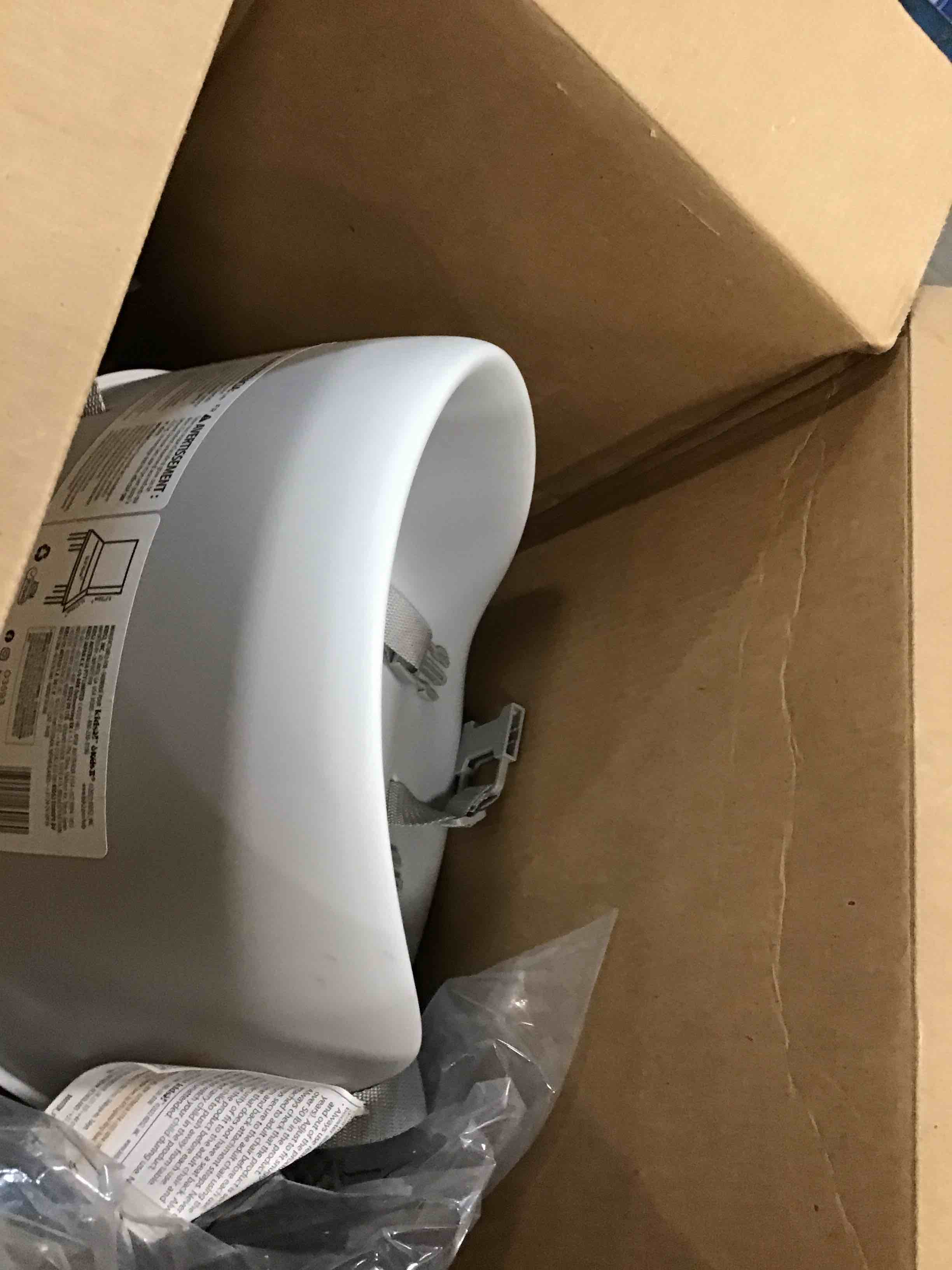 https://s3.amazonaws.com/lotting-images-prod/bidfta/YEL6392222_1715092060600.jpeg