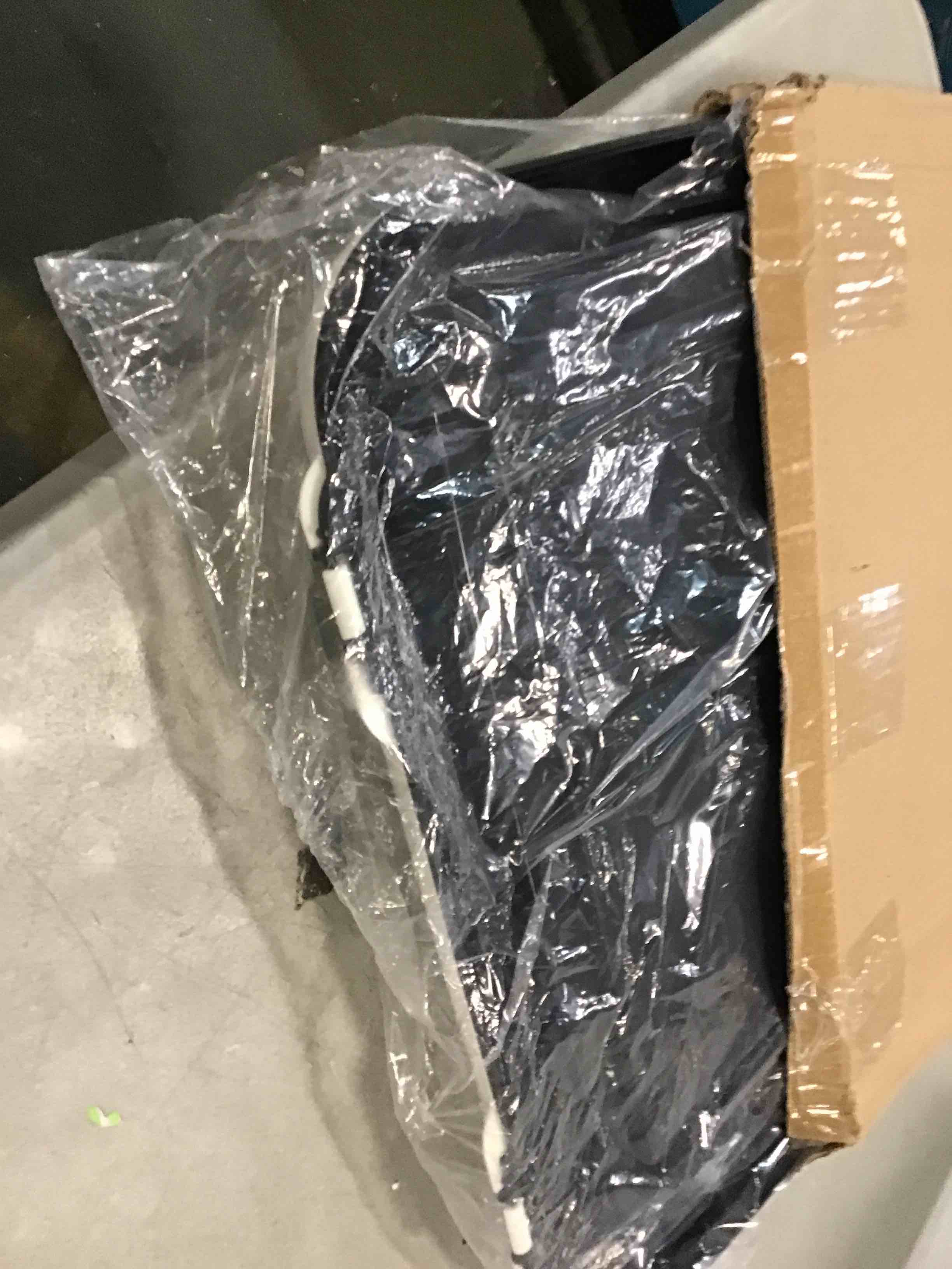 https://s3.amazonaws.com/lotting-images-prod/bidfta/YEL6392328_1715098618552.jpeg