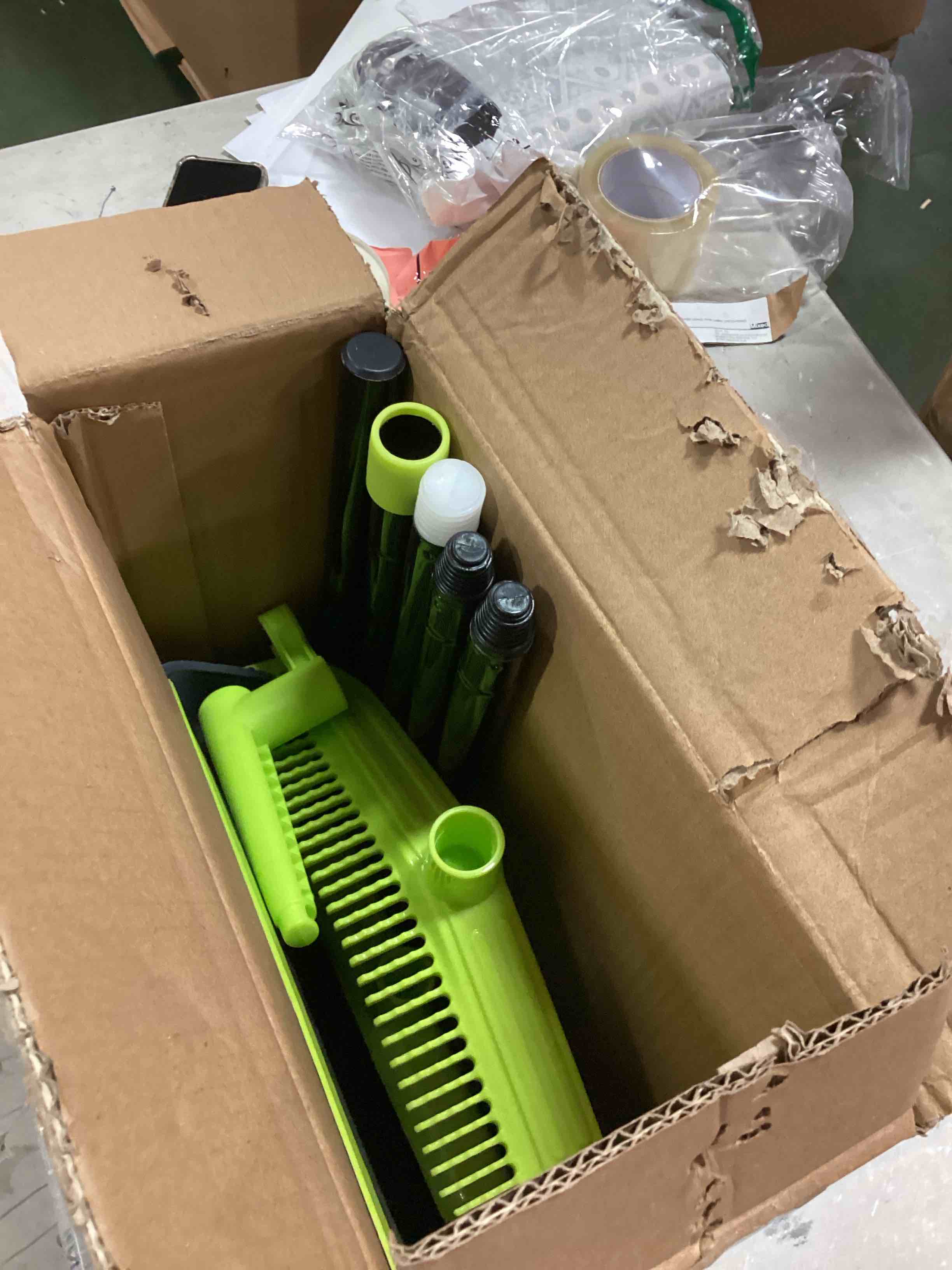 https://s3.amazonaws.com/lotting-images-prod/bidfta/YEL6394210_1716210246289.jpeg