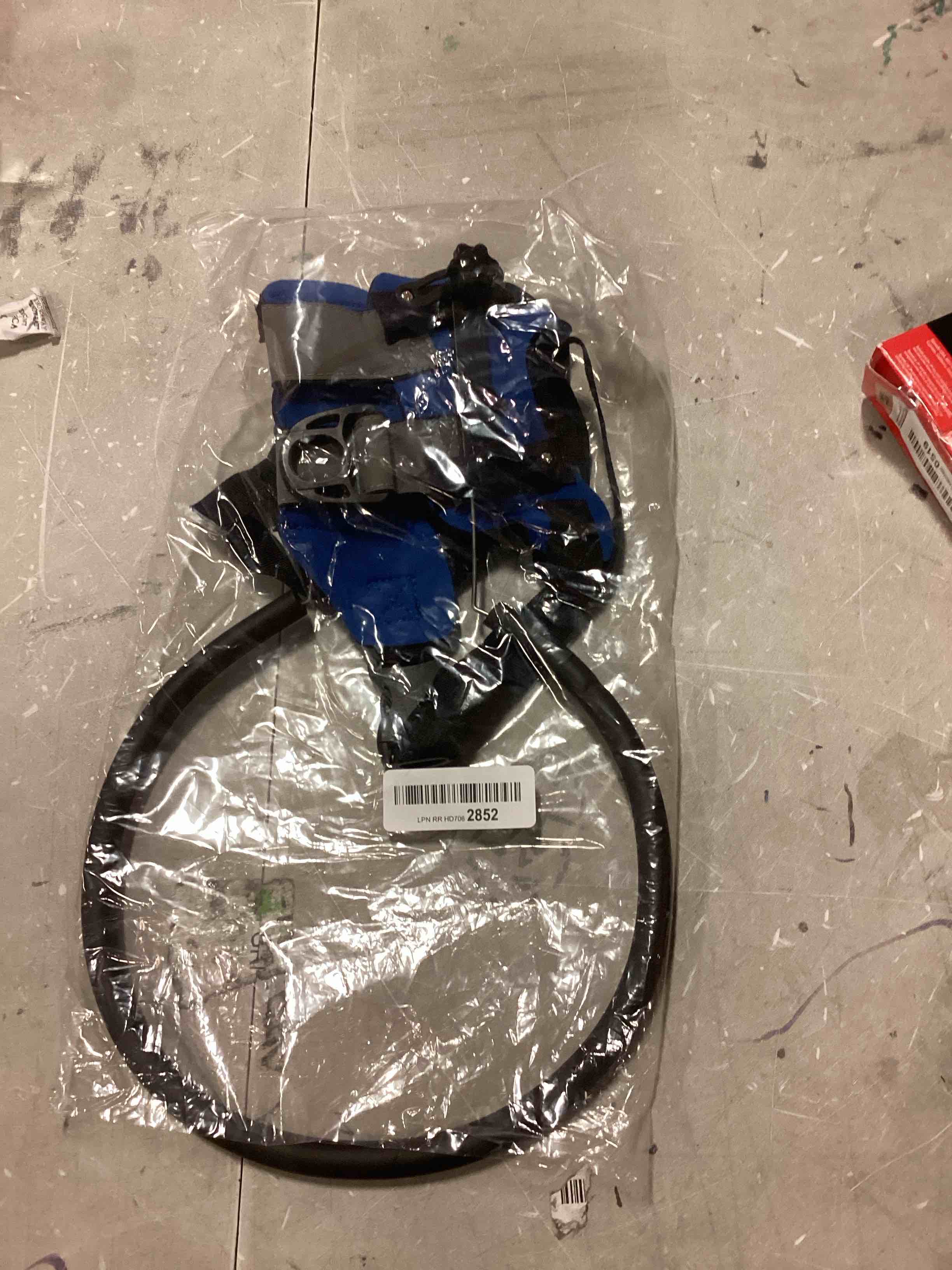 https://s3.amazonaws.com/lotting-images-prod/bidfta/YEL6394227_1716211410751.jpeg