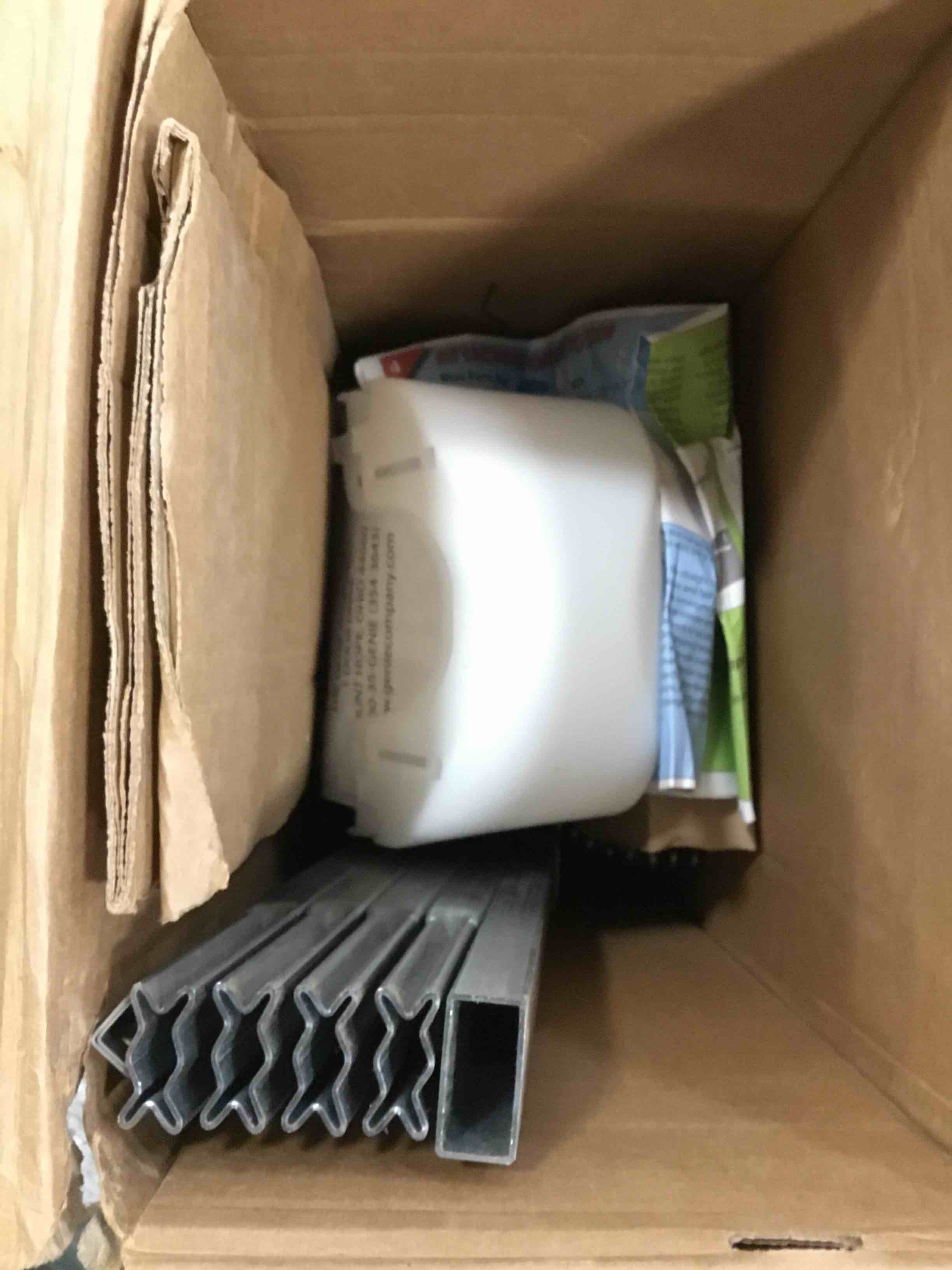 https://s3.amazonaws.com/lotting-images-prod/bidfta/YEL6394496_1716400392026.jpeg