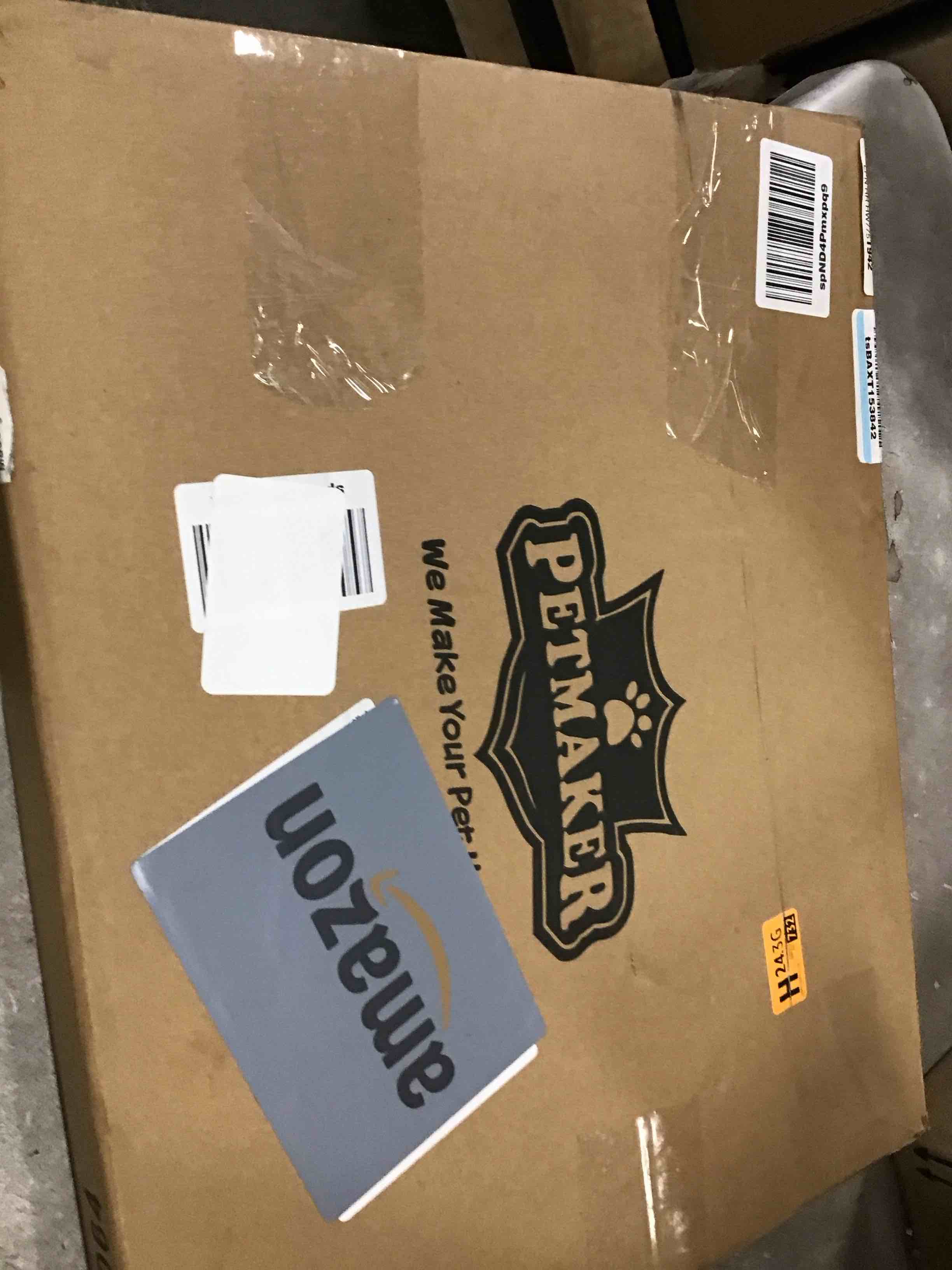 https://s3.amazonaws.com/lotting-images-prod/bidfta/YEL6394791_1716490489921.jpeg