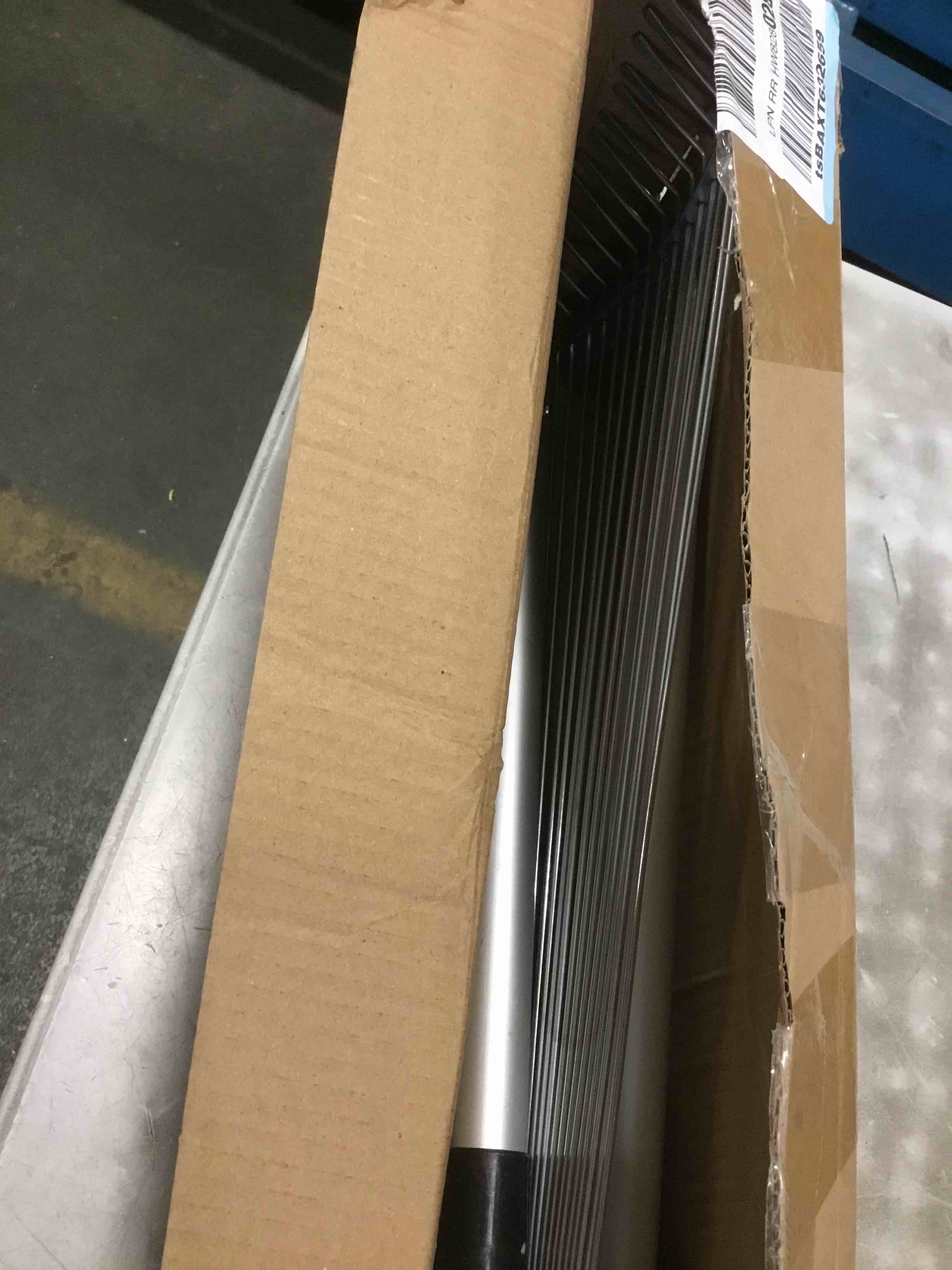 https://s3.amazonaws.com/lotting-images-prod/bidfta/YEL6394844_1716566144680.jpeg