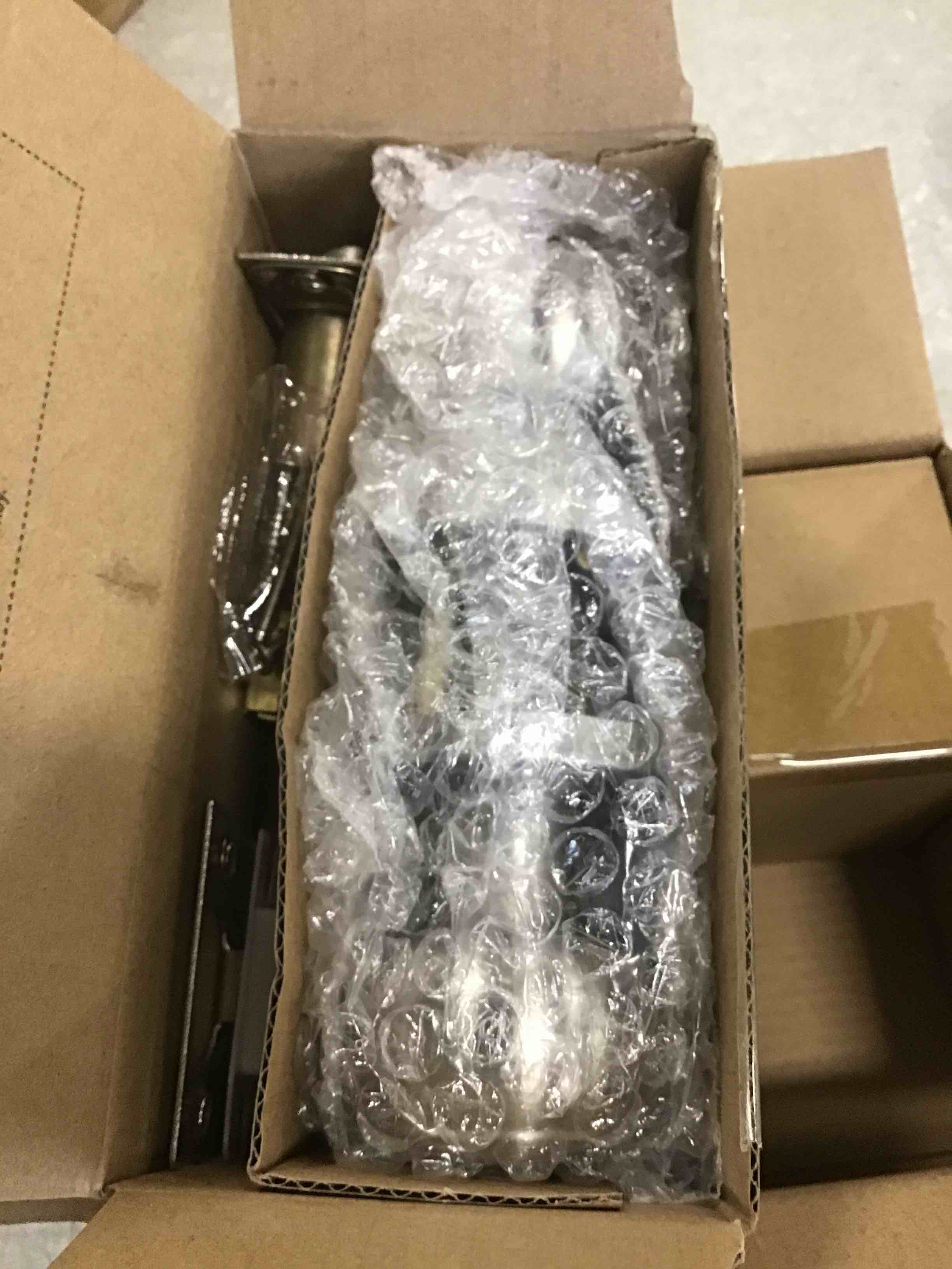 https://s3.amazonaws.com/lotting-images-prod/bidfta/YEL6396030_1715964159873.jpeg