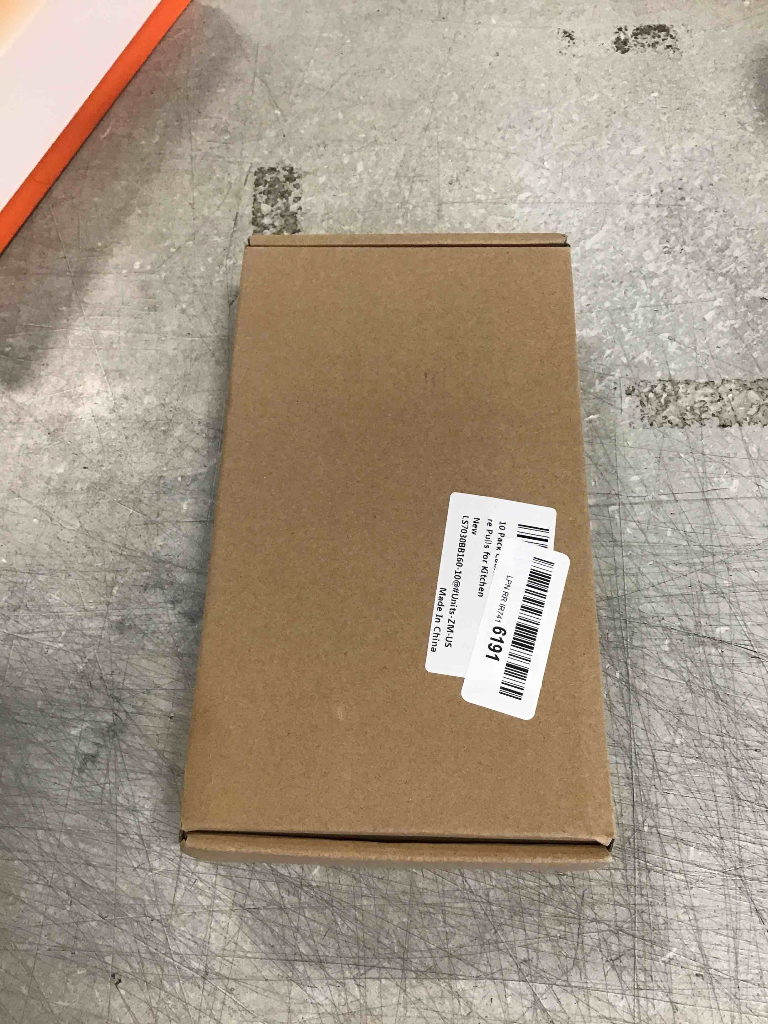 https://s3.amazonaws.com/lotting-images-prod/bidfta/YEL6396075_1715967416979.jpeg