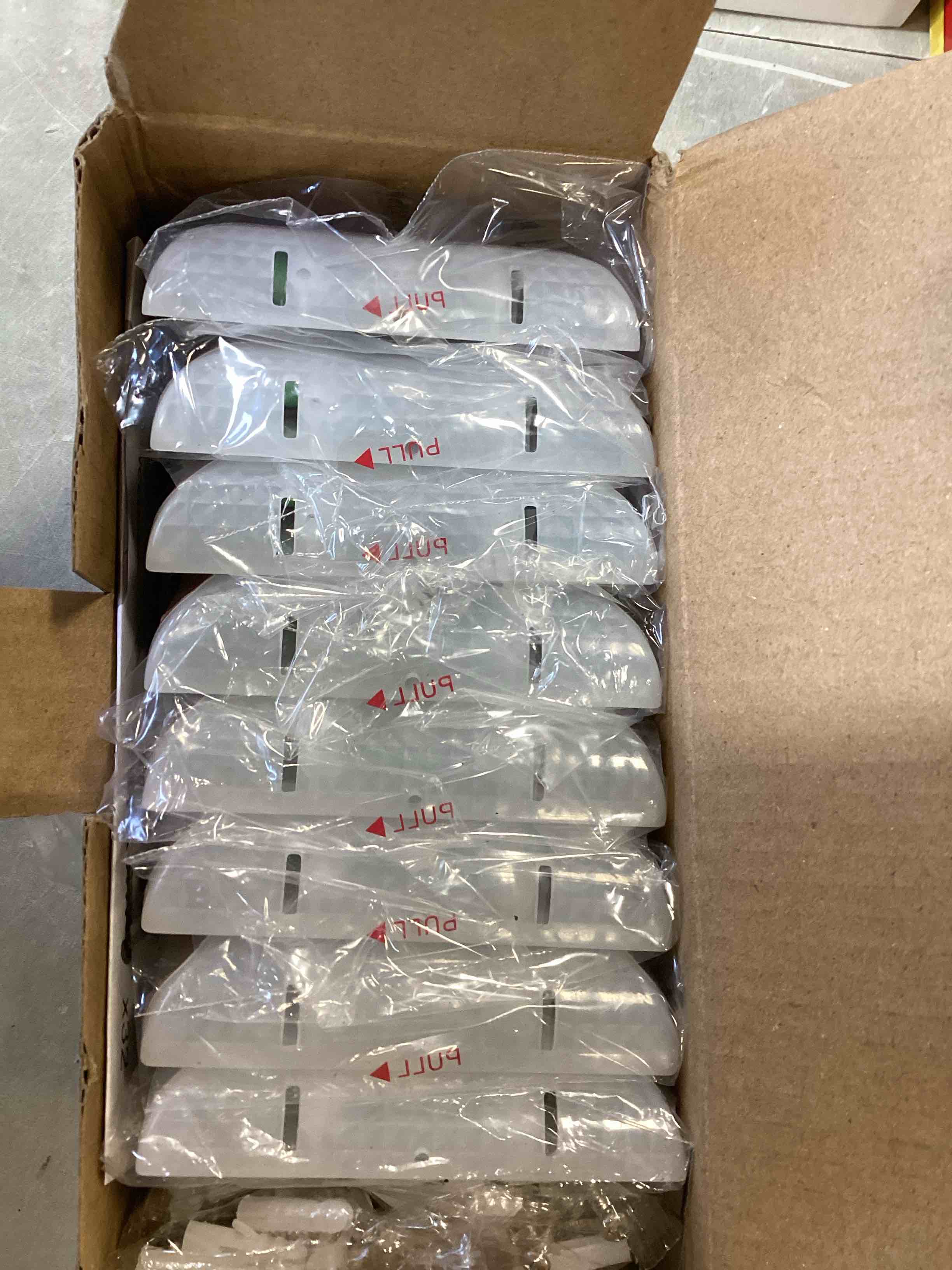 https://s3.amazonaws.com/lotting-images-prod/bidfta/YEL6396690_1716217208743.jpeg