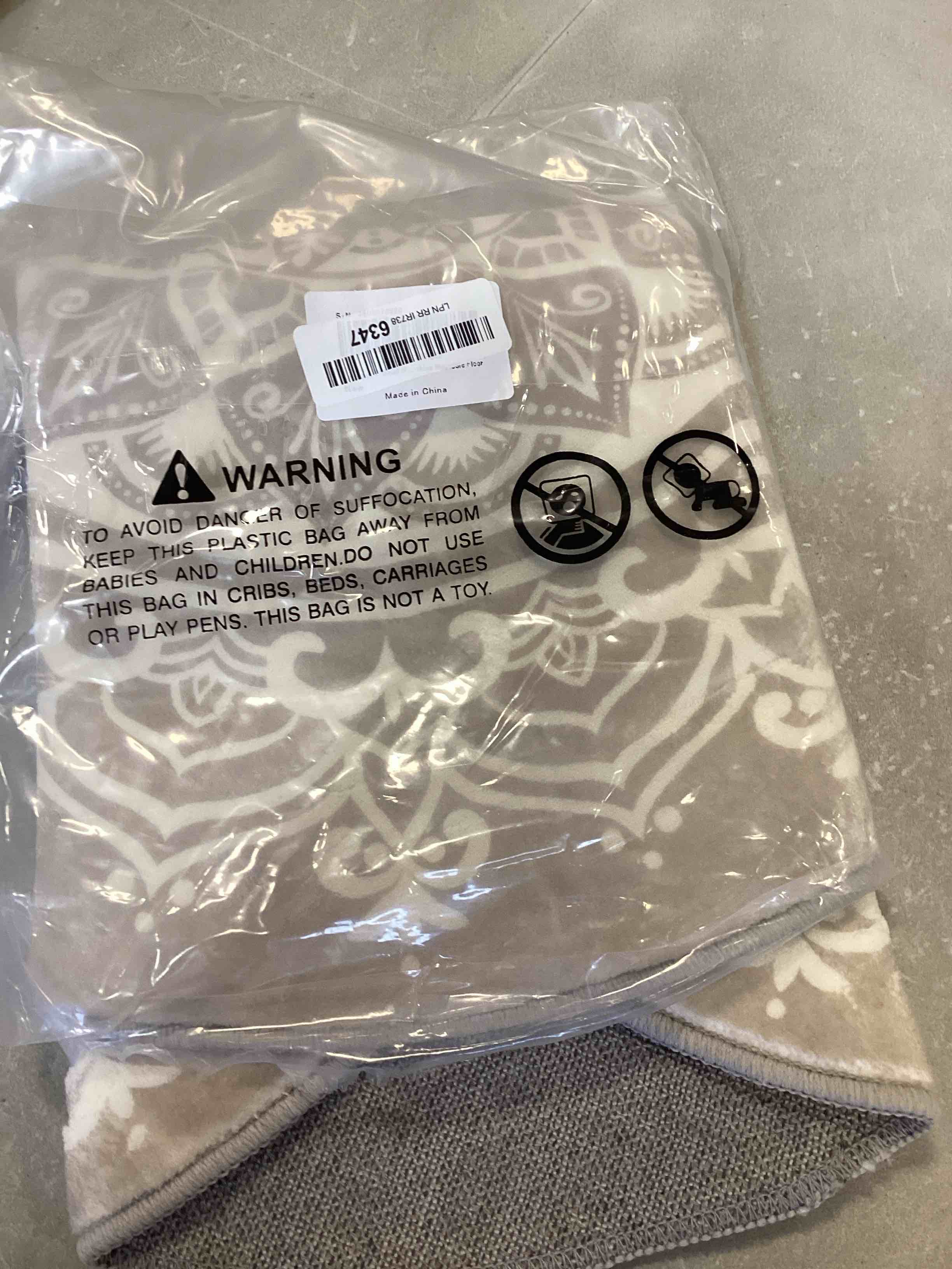 https://s3.amazonaws.com/lotting-images-prod/bidfta/YEL6396706_1716218381436.jpeg