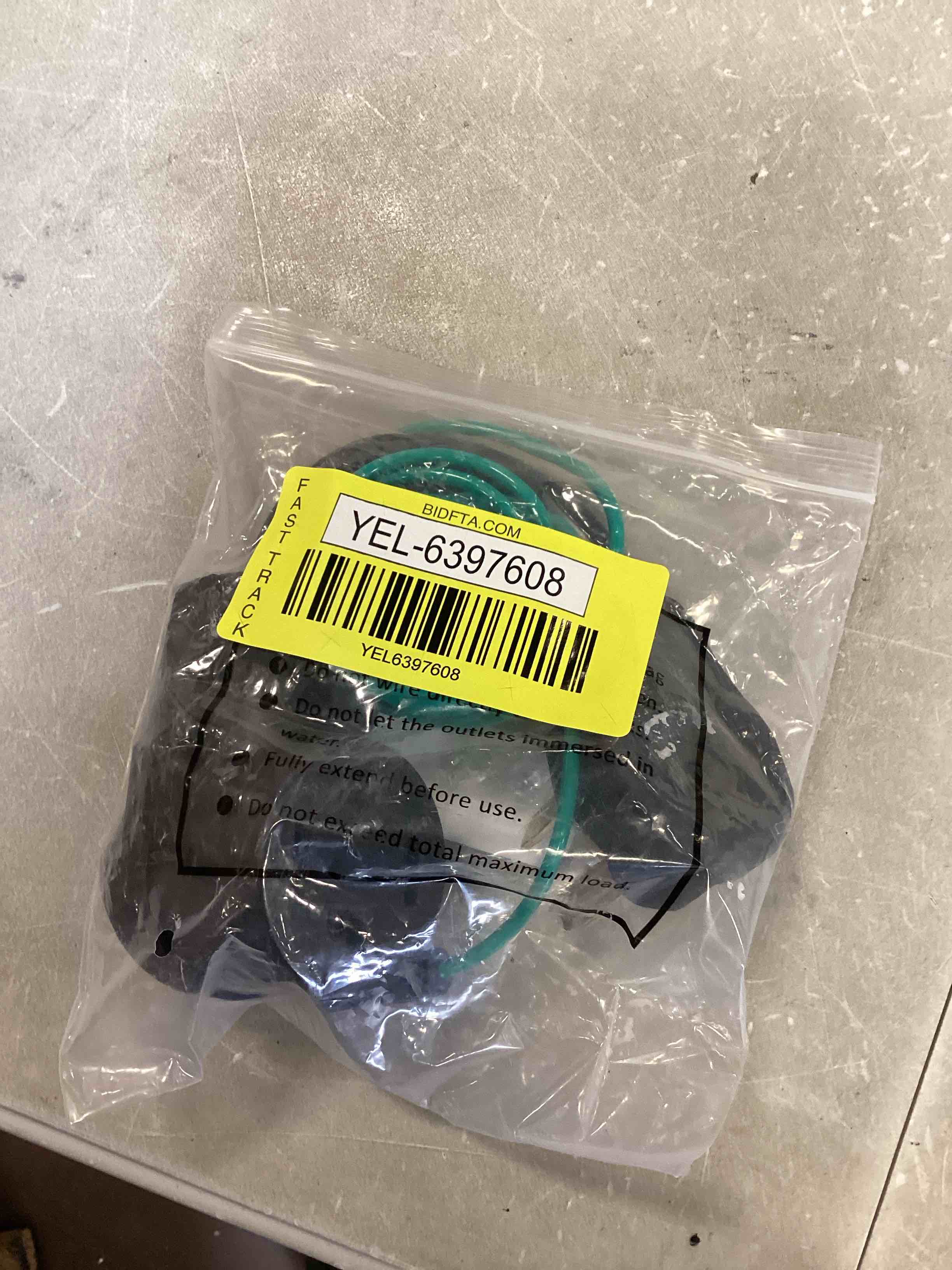 https://s3.amazonaws.com/lotting-images-prod/bidfta/YEL6397608_1716484808645.jpeg