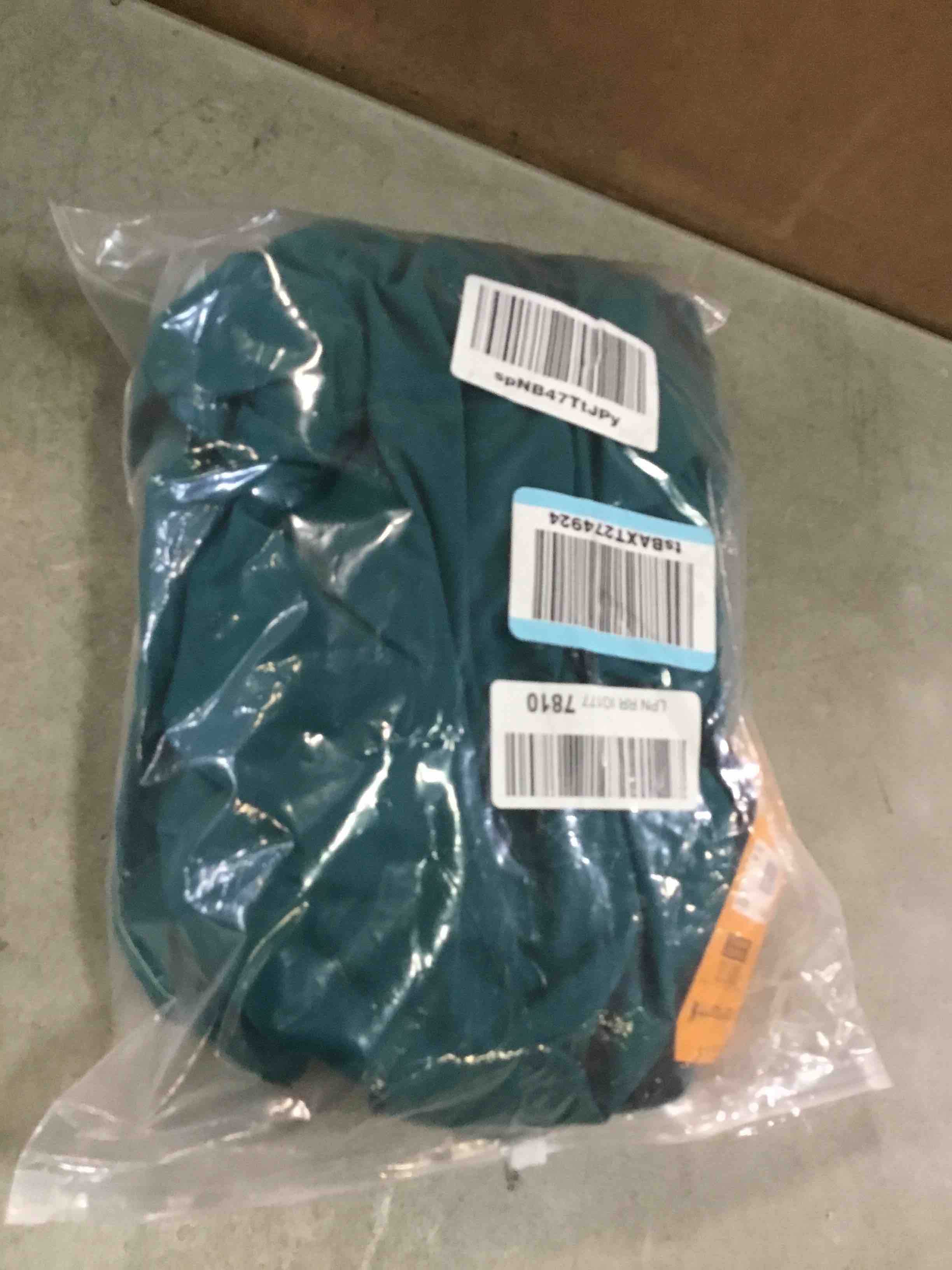 https://s3.amazonaws.com/lotting-images-prod/bidfta/YEL6398207_1715368427627.jpeg