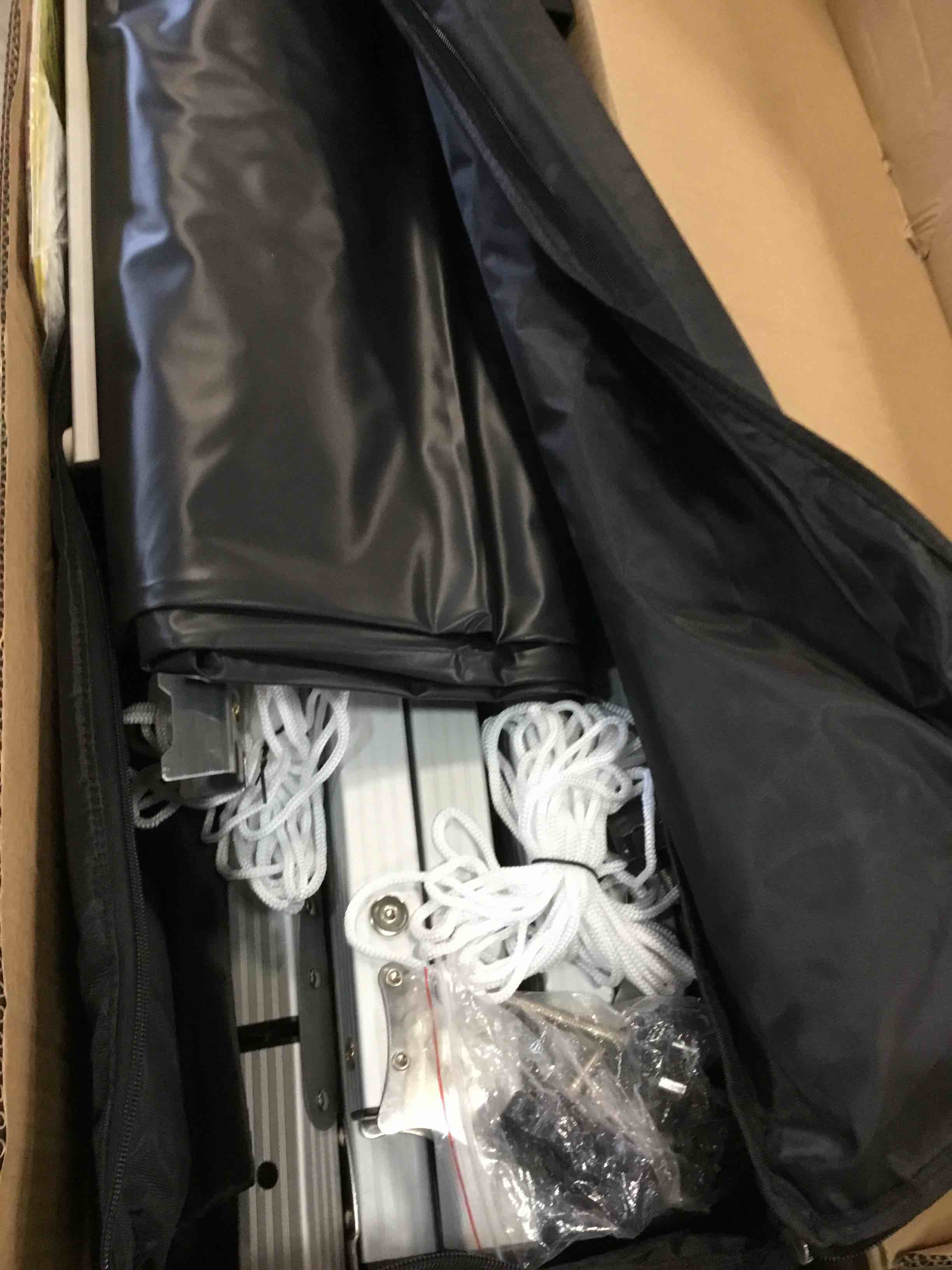 https://s3.amazonaws.com/lotting-images-prod/bidfta/YEL6398230_1715371373722.jpeg