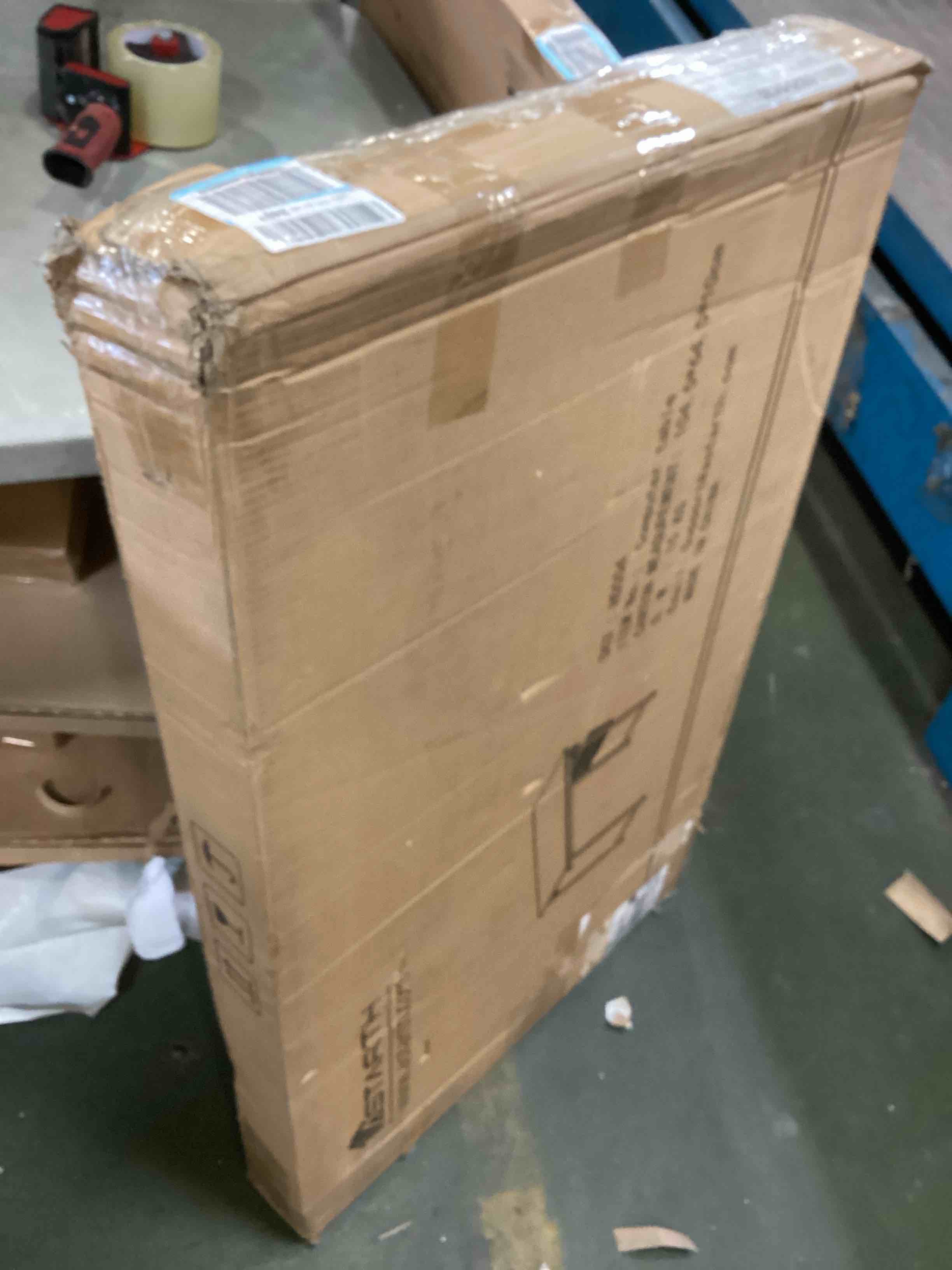https://s3.amazonaws.com/lotting-images-prod/bidfta/YEL6398378_1715445188293.jpeg