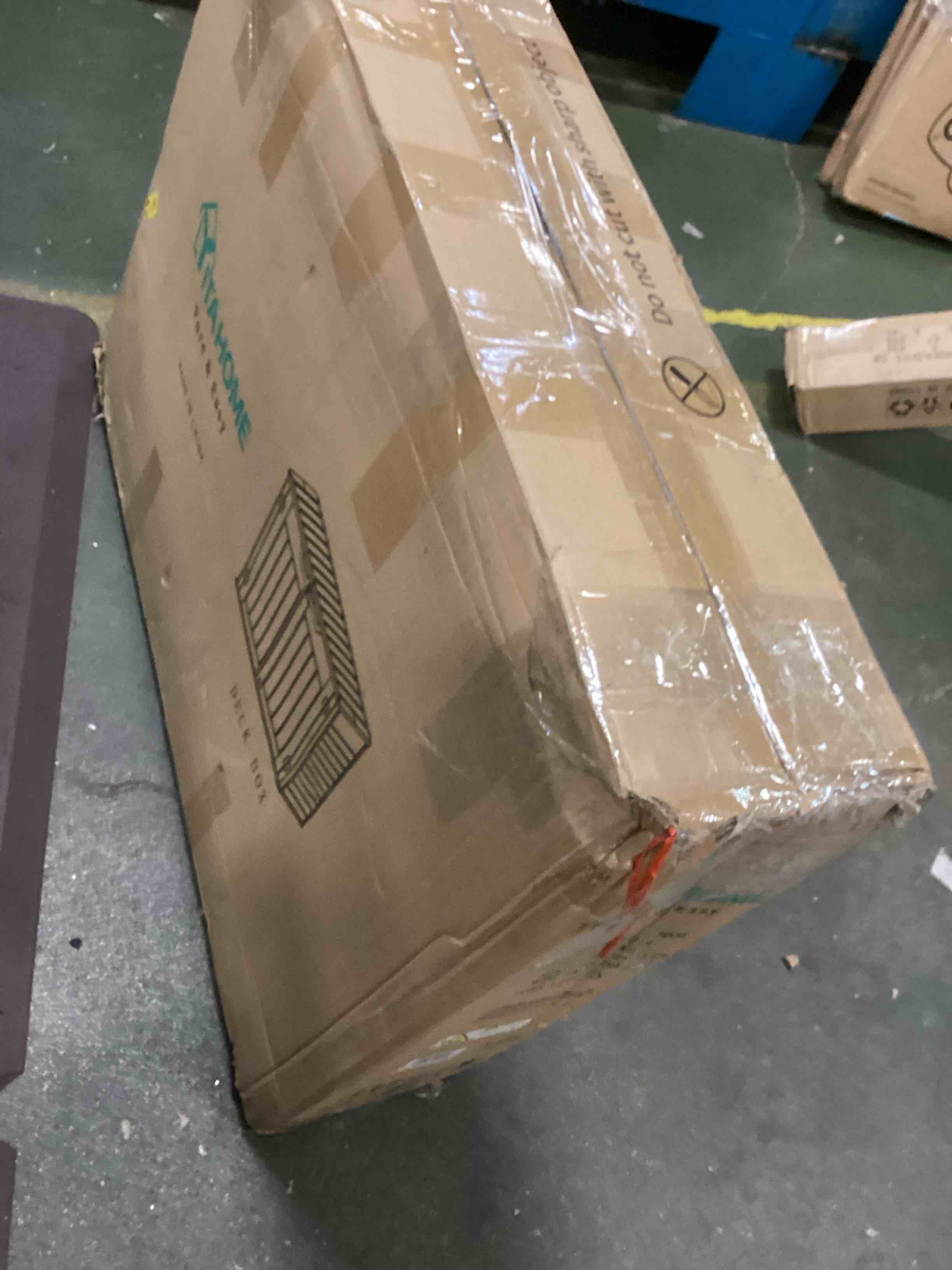 https://s3.amazonaws.com/lotting-images-prod/bidfta/YEL6399087_1715858630481.jpeg