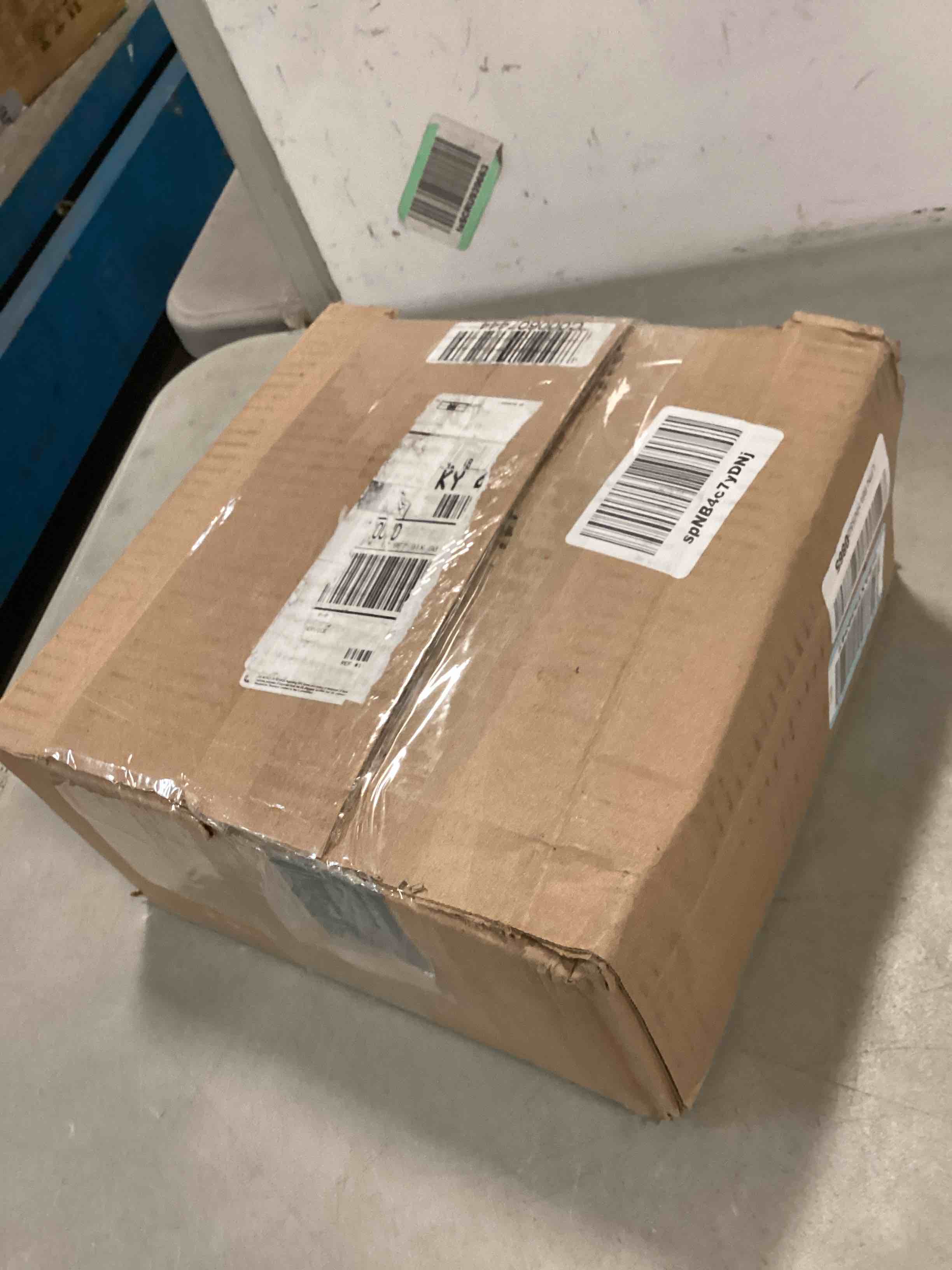 https://s3.amazonaws.com/lotting-images-prod/bidfta/YEL6399346_1715950221445.jpeg
