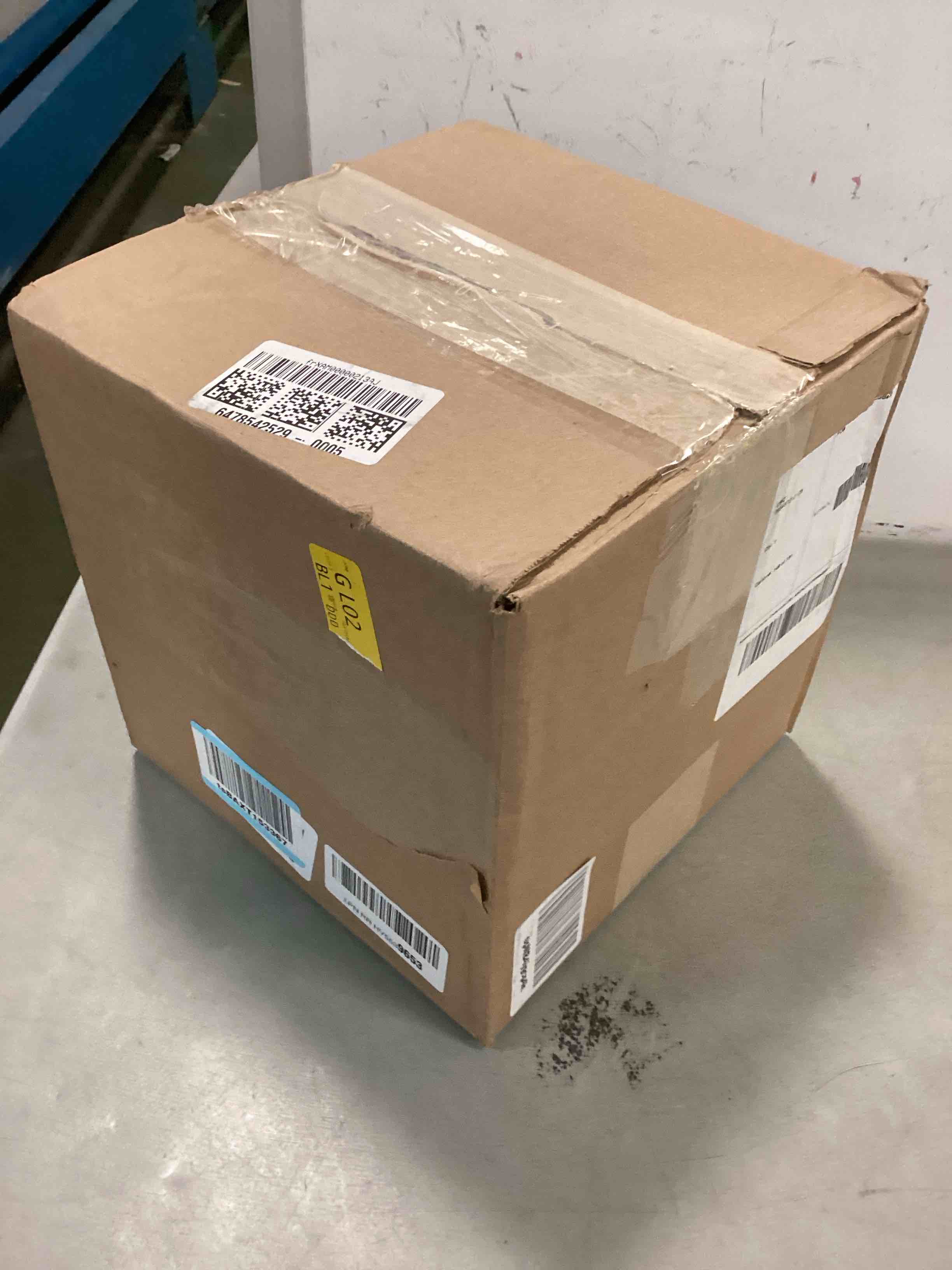 https://s3.amazonaws.com/lotting-images-prod/bidfta/YEL6399406_1715959702132.jpeg