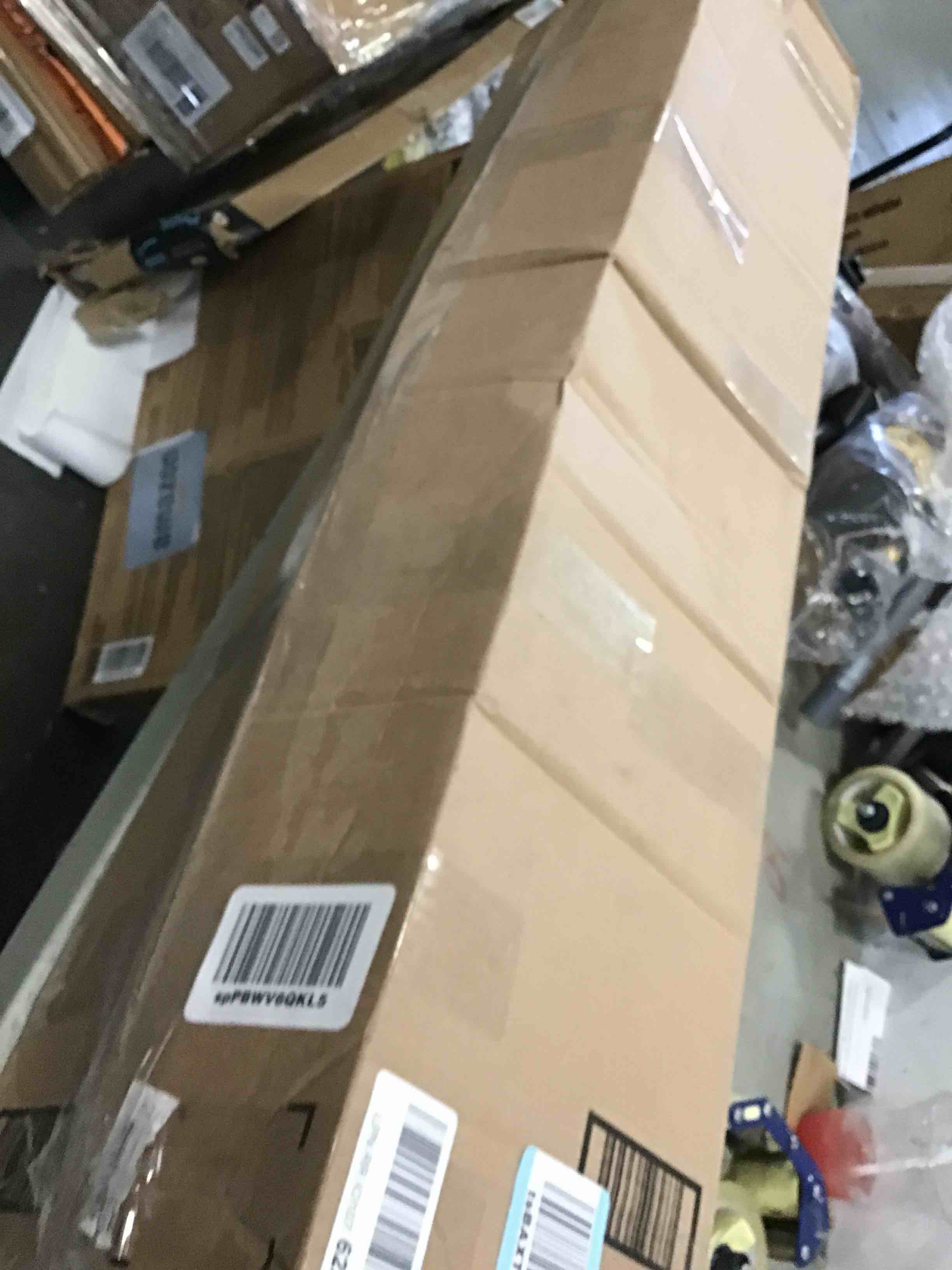 https://s3.amazonaws.com/lotting-images-prod/bidfta/YEL6399810_1715352684857.jpeg