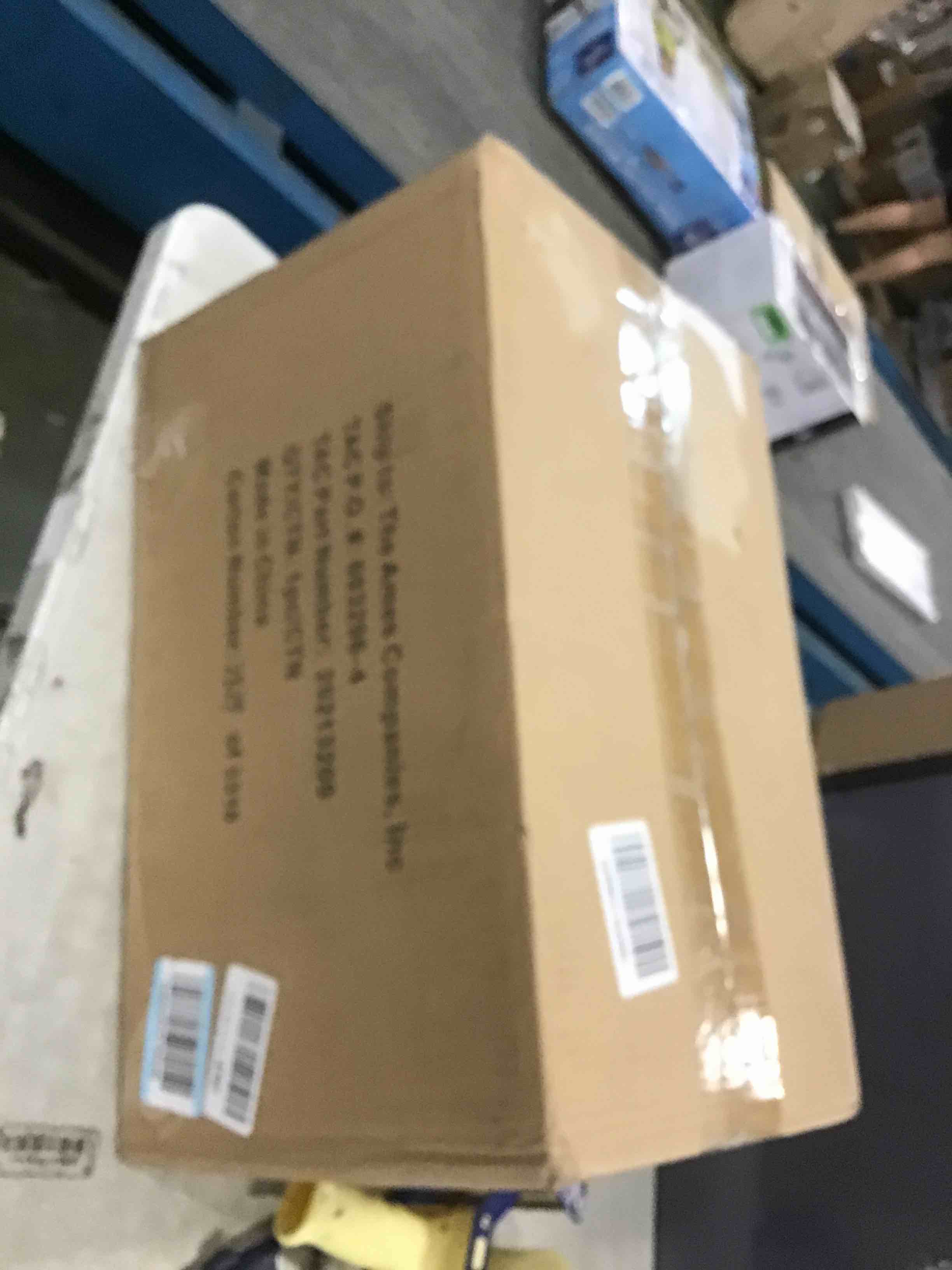 https://s3.amazonaws.com/lotting-images-prod/bidfta/YEL6400084_1715604950518.jpeg