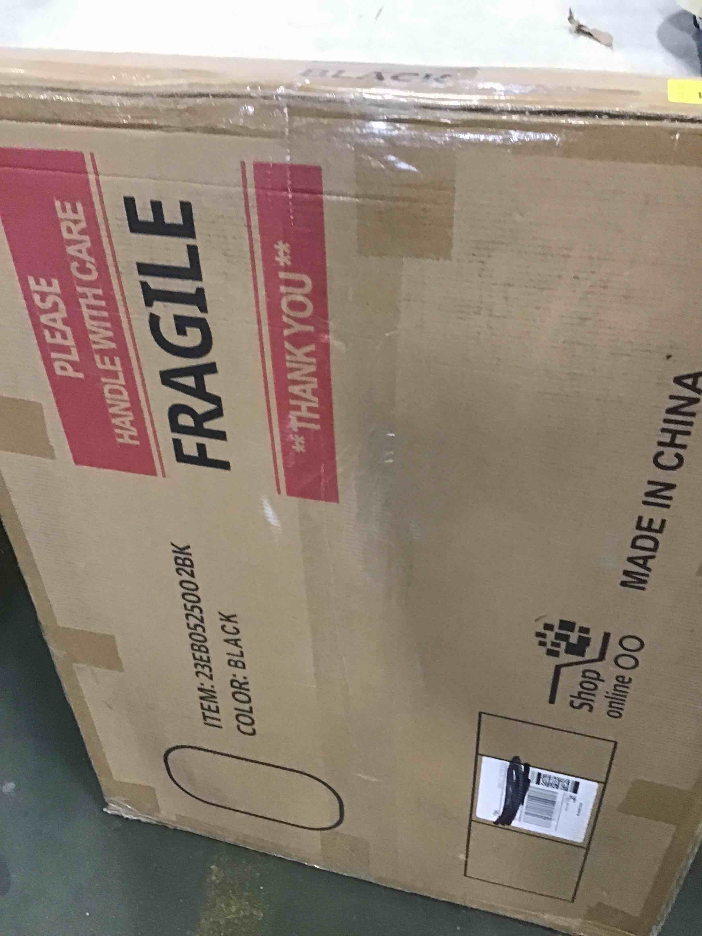 https://s3.amazonaws.com/lotting-images-prod/bidfta/YEL6400120_1715607481478.jpeg