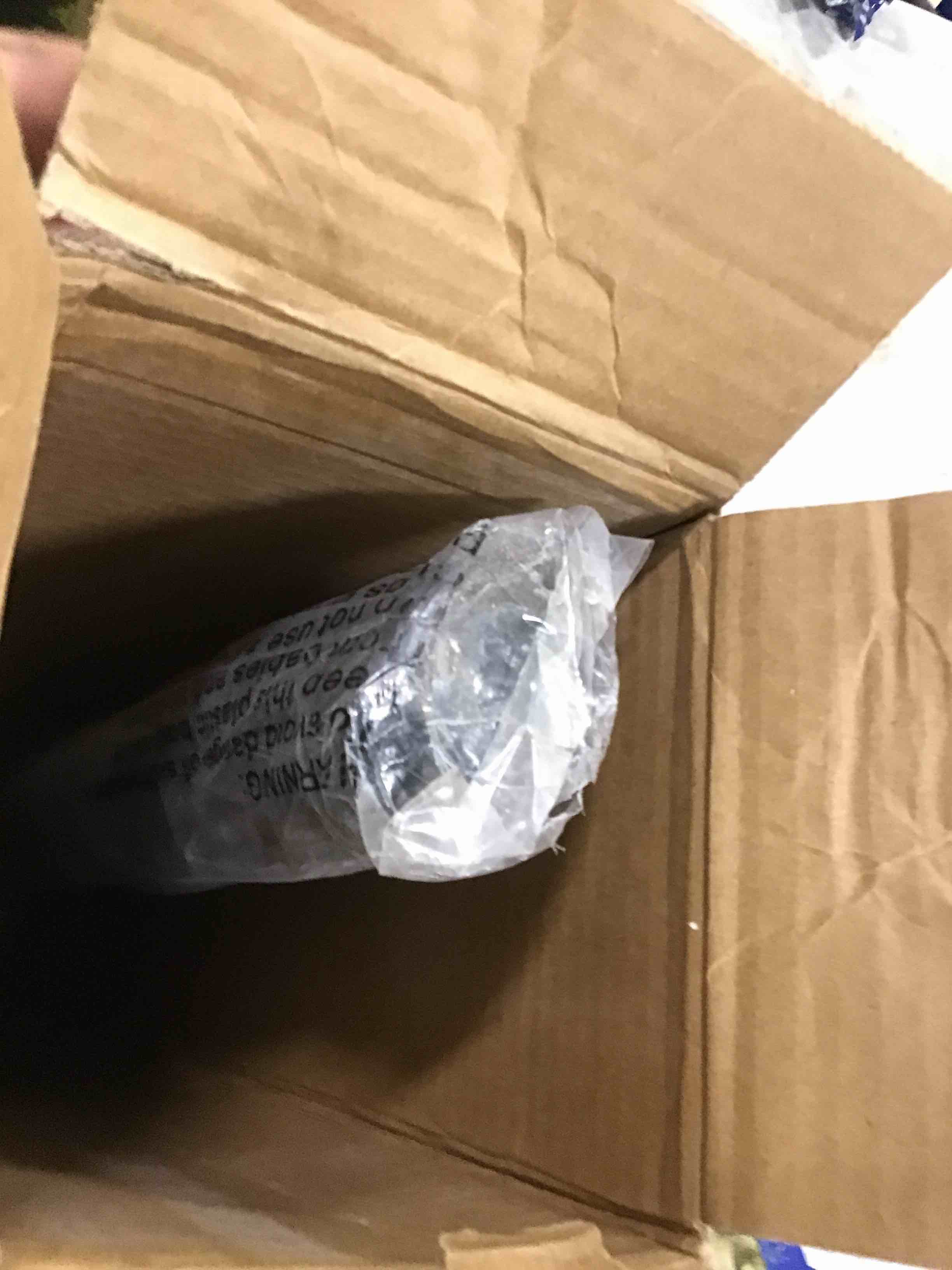 https://s3.amazonaws.com/lotting-images-prod/bidfta/YEL6400655_1715711790254.jpeg