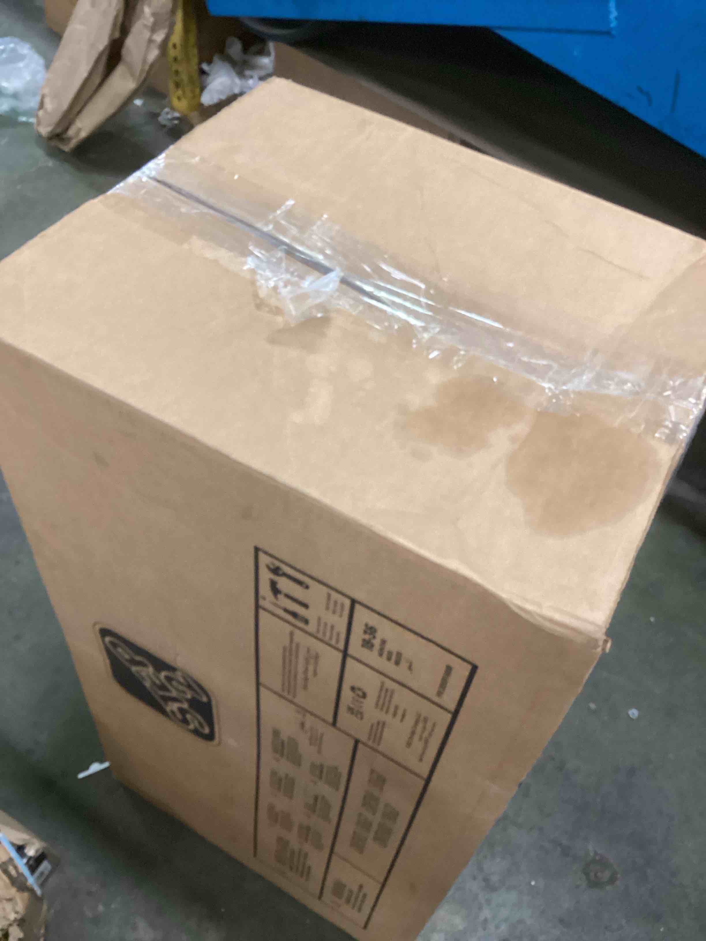 https://s3.amazonaws.com/lotting-images-prod/bidfta/YEL6401016_1715082275794.jpeg