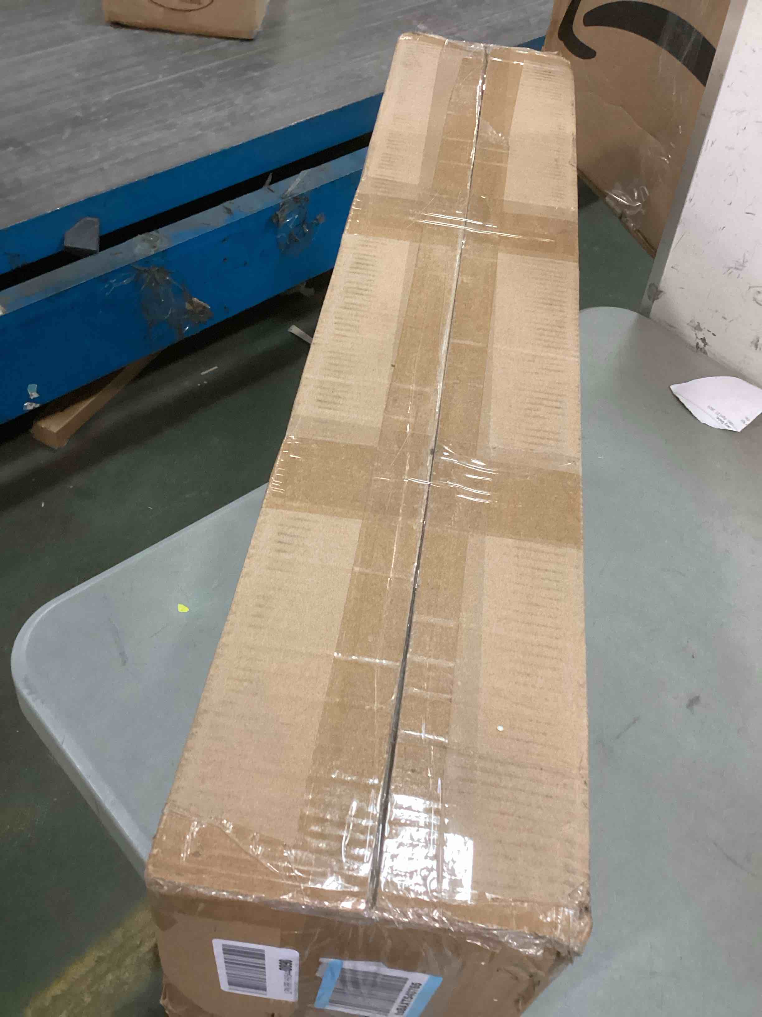 https://s3.amazonaws.com/lotting-images-prod/bidfta/YEL6401524_1715343867795.jpeg