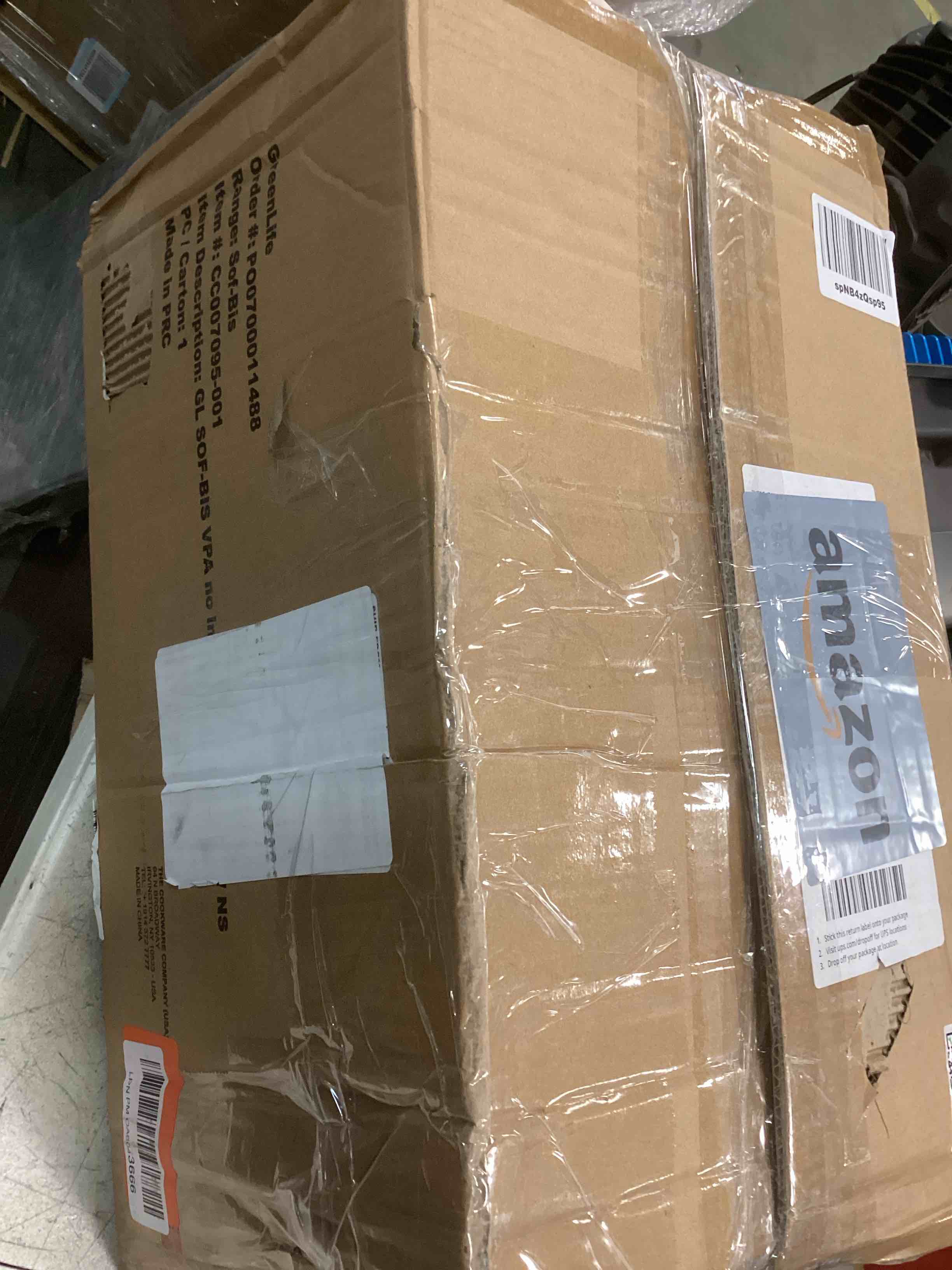 https://s3.amazonaws.com/lotting-images-prod/bidfta/YEL6401808_1715429157948.jpeg
