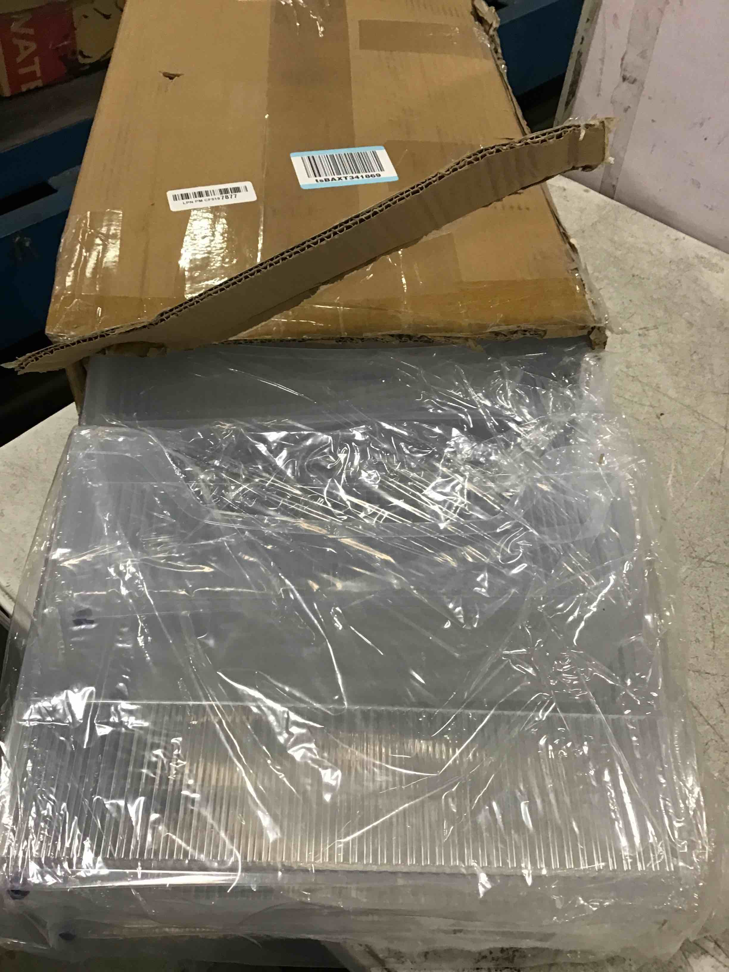 https://s3.amazonaws.com/lotting-images-prod/bidfta/YEL6403650_1715688804482.jpeg