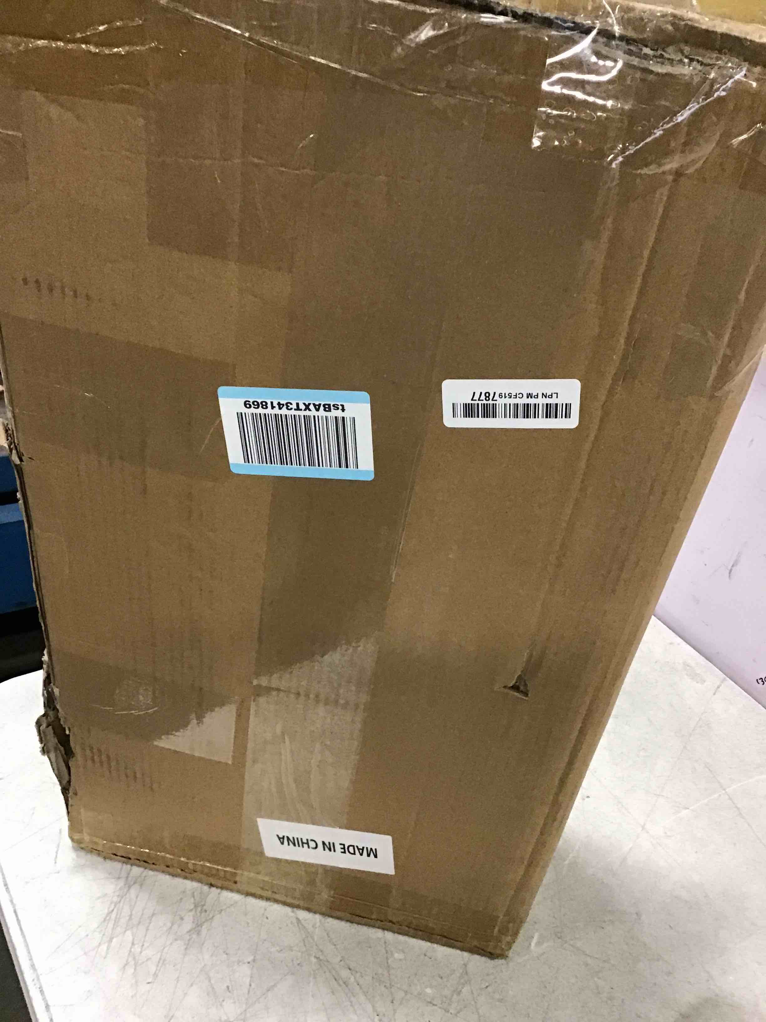 https://s3.amazonaws.com/lotting-images-prod/bidfta/YEL6403650_1715688838492.jpeg
