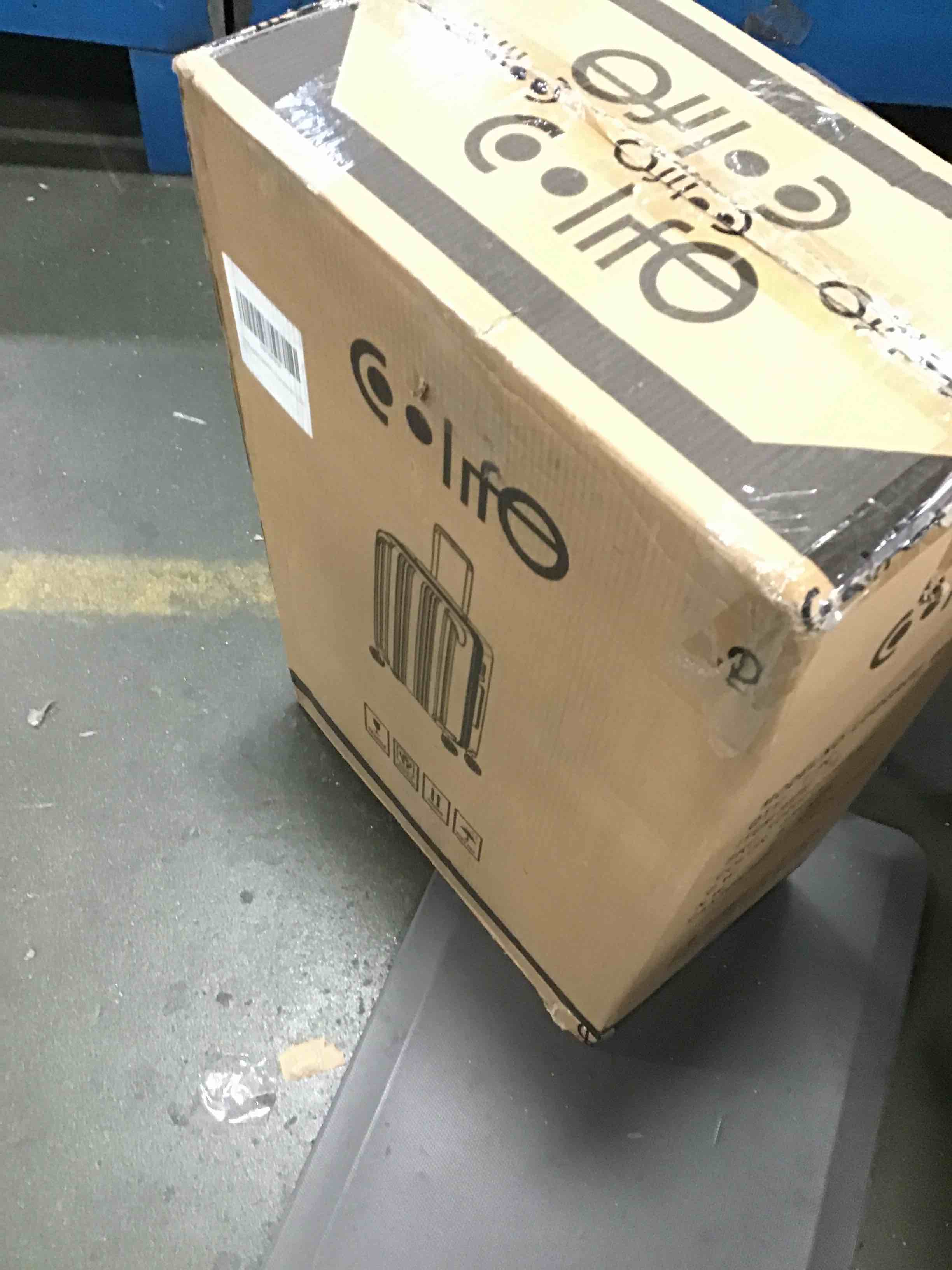 https://s3.amazonaws.com/lotting-images-prod/bidfta/YEL6403664_1715690525284.jpeg