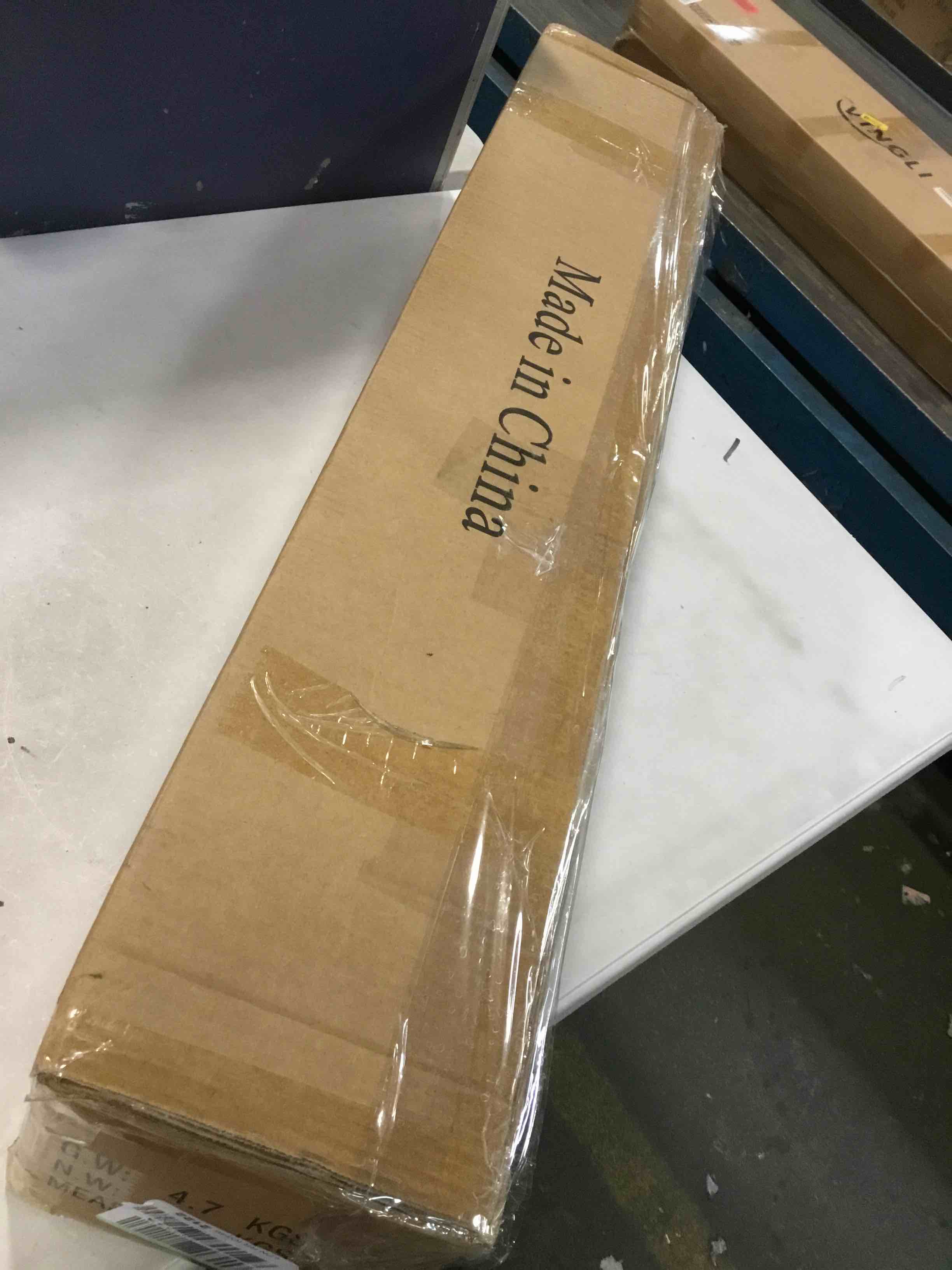https://s3.amazonaws.com/lotting-images-prod/bidfta/YEL6405161_1717510943956.jpeg