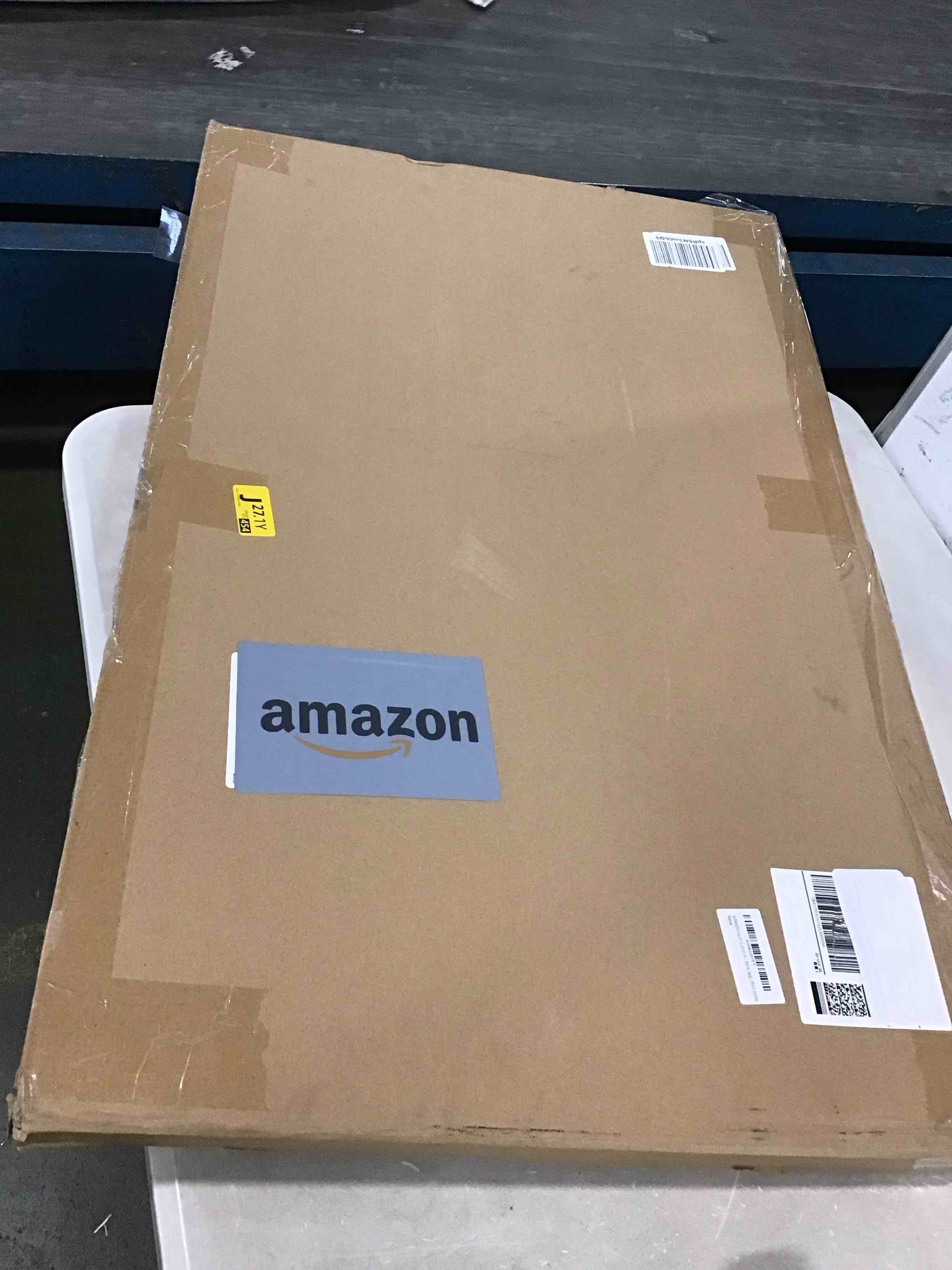 https://s3.amazonaws.com/lotting-images-prod/bidfta/YEL6405334_1717590924170.jpeg