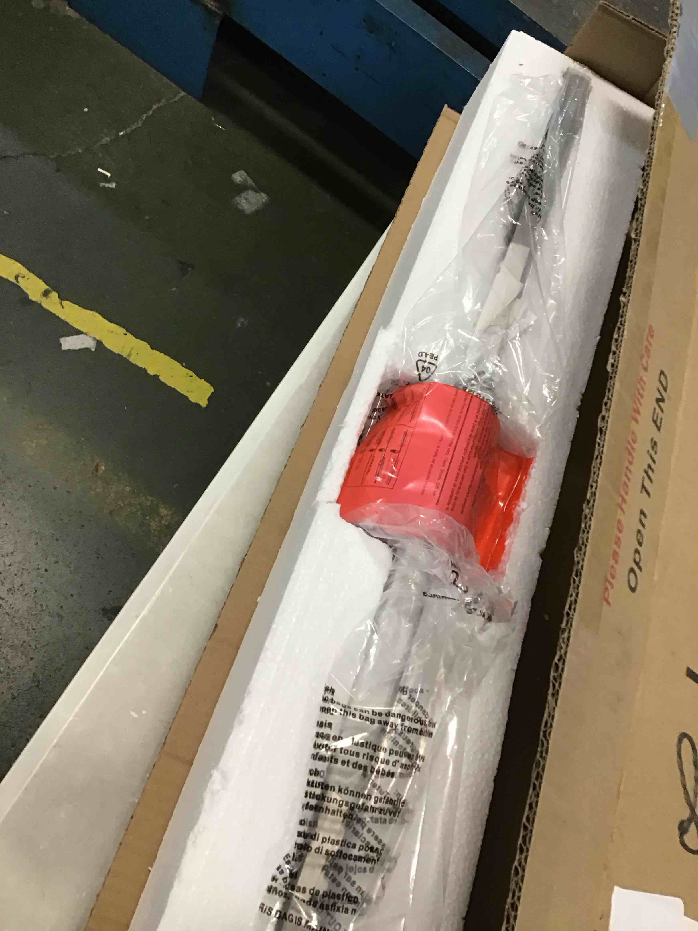 https://s3.amazonaws.com/lotting-images-prod/bidfta/YEL6405339_1717591570403.jpeg
