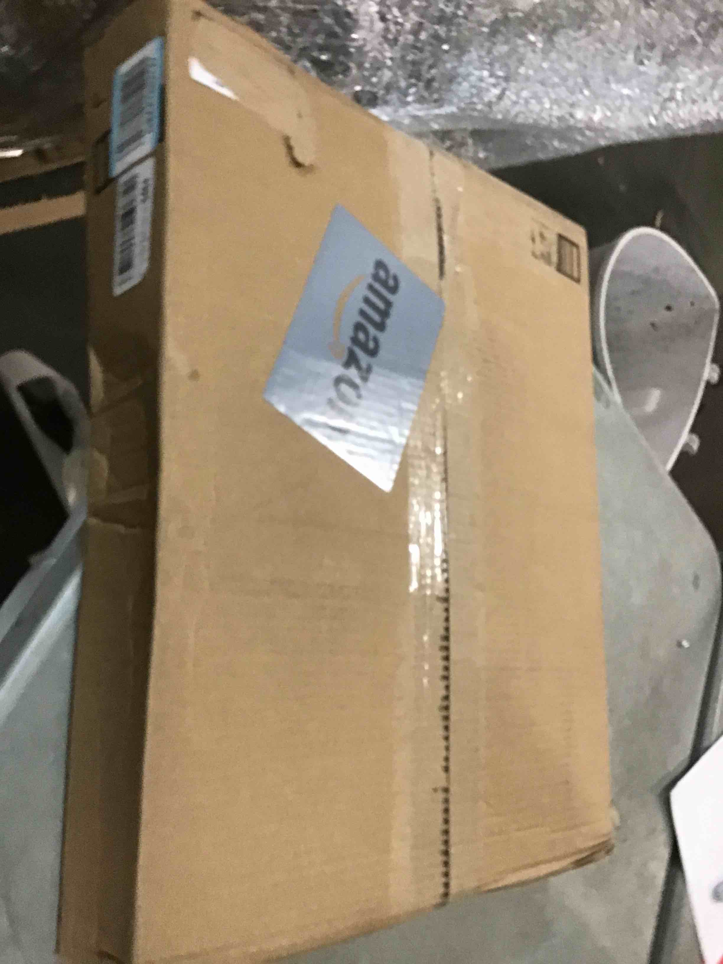 https://s3.amazonaws.com/lotting-images-prod/bidfta/YEL6405607_1716994689405.jpeg