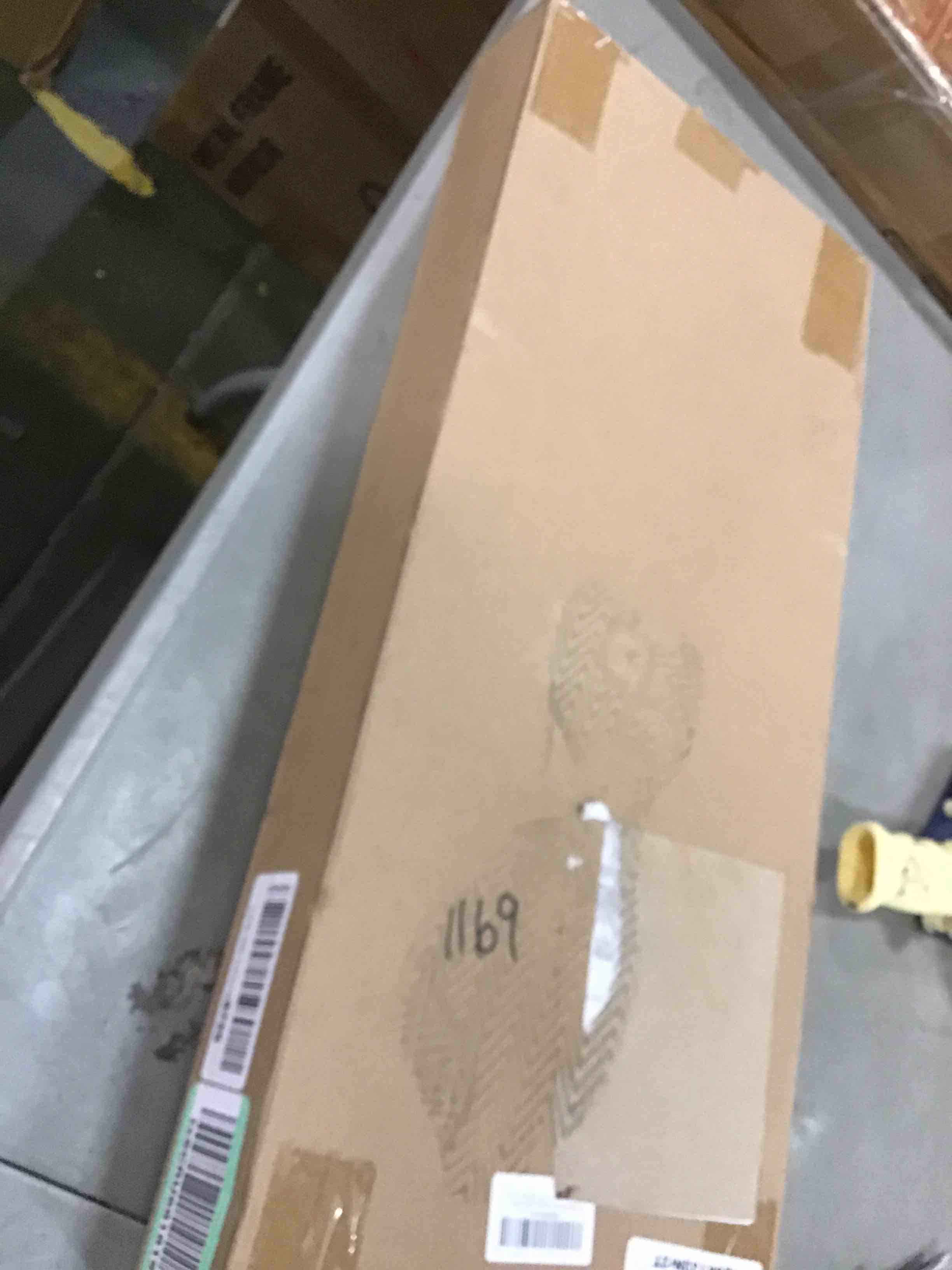 https://s3.amazonaws.com/lotting-images-prod/bidfta/YEL6405922_1717071005766.jpeg