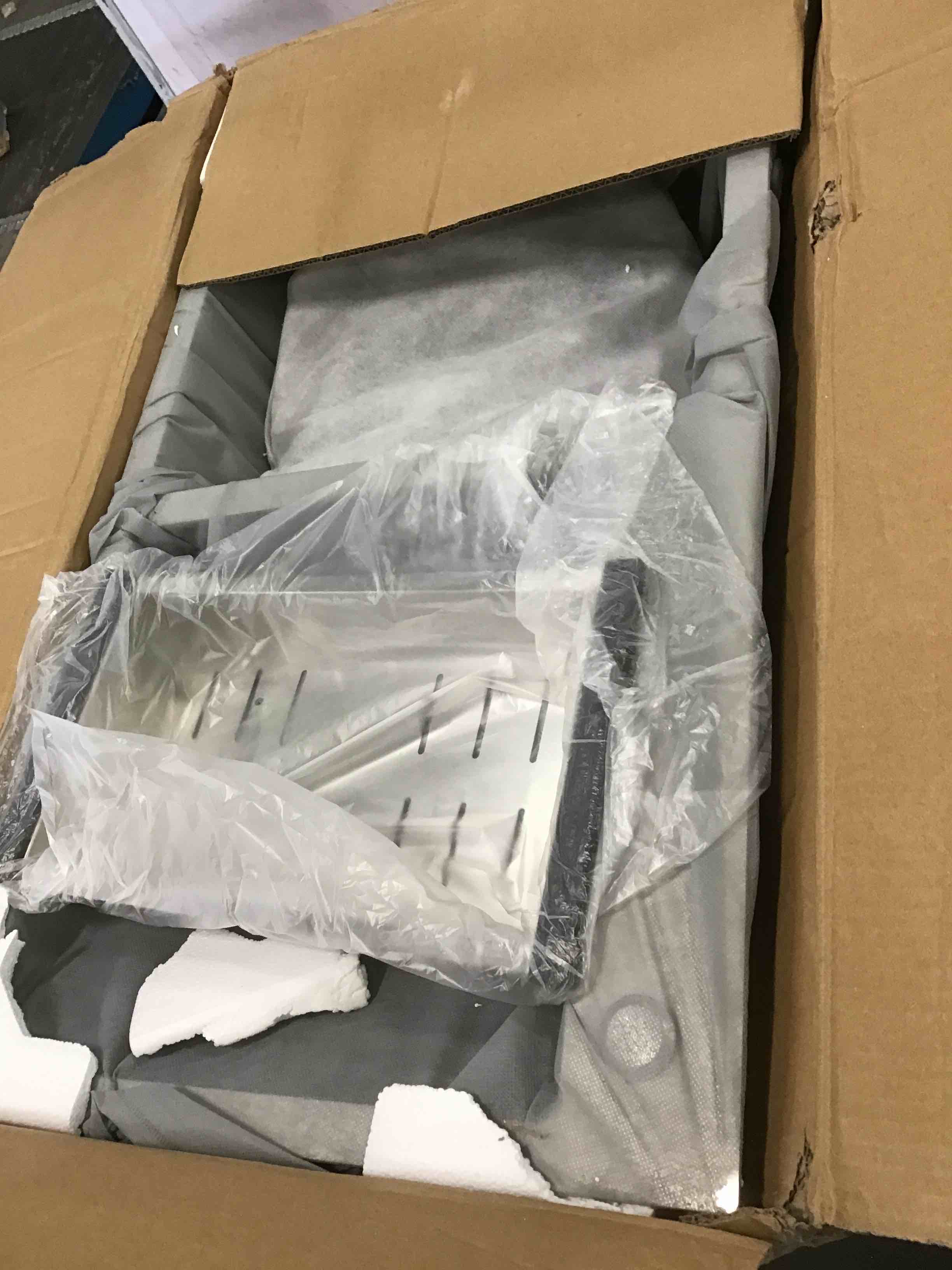 https://s3.amazonaws.com/lotting-images-prod/bidfta/YEL6407278_1717071908432.jpeg