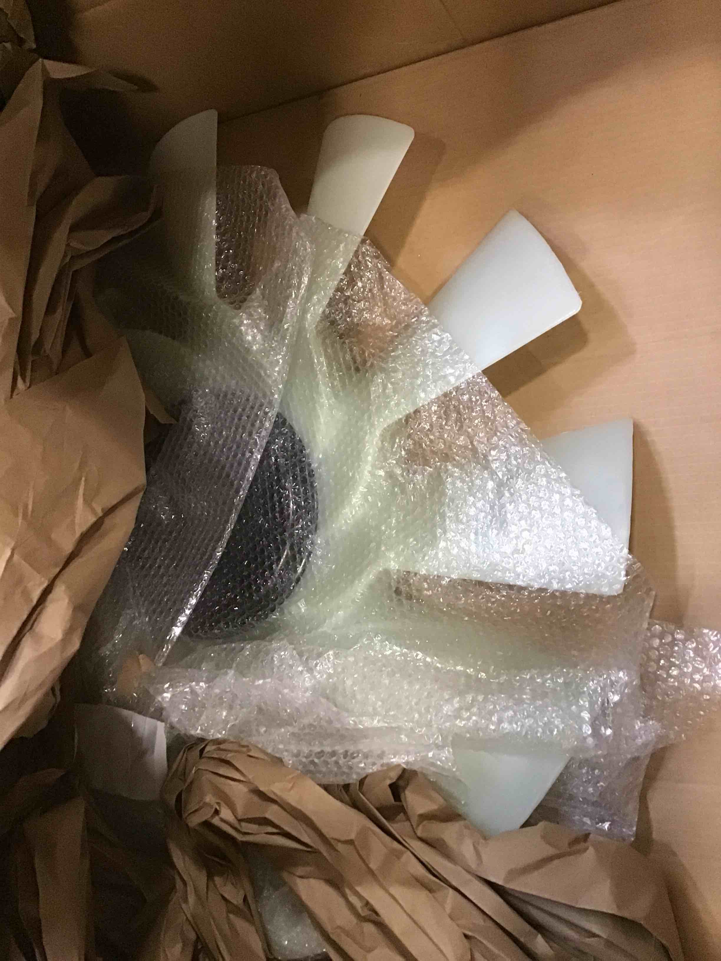 https://s3.amazonaws.com/lotting-images-prod/bidfta/YEL6407298_1717074864440.jpeg