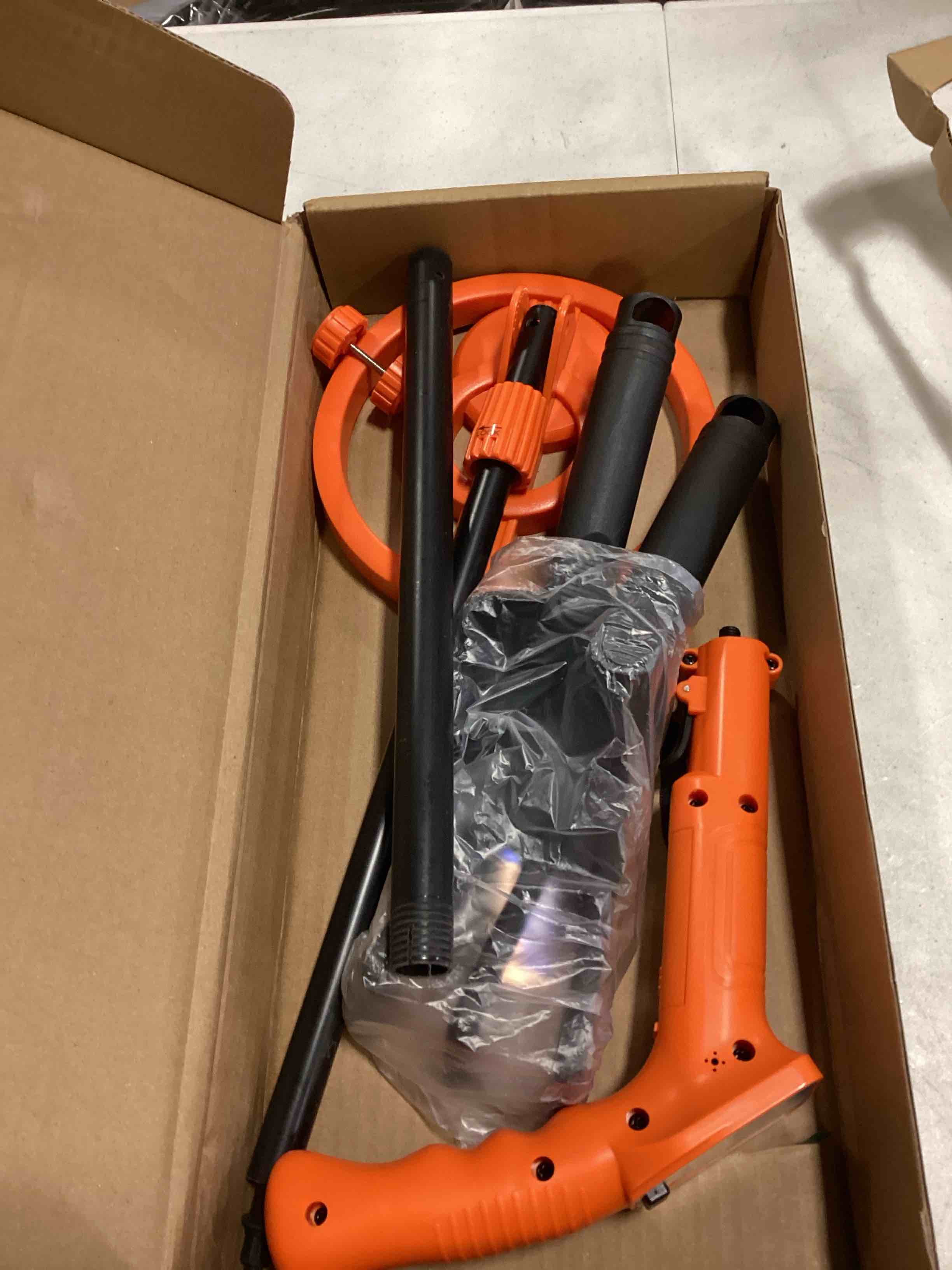 https://s3.amazonaws.com/lotting-images-prod/bidfta/YEL6408443_1716908533017.jpeg