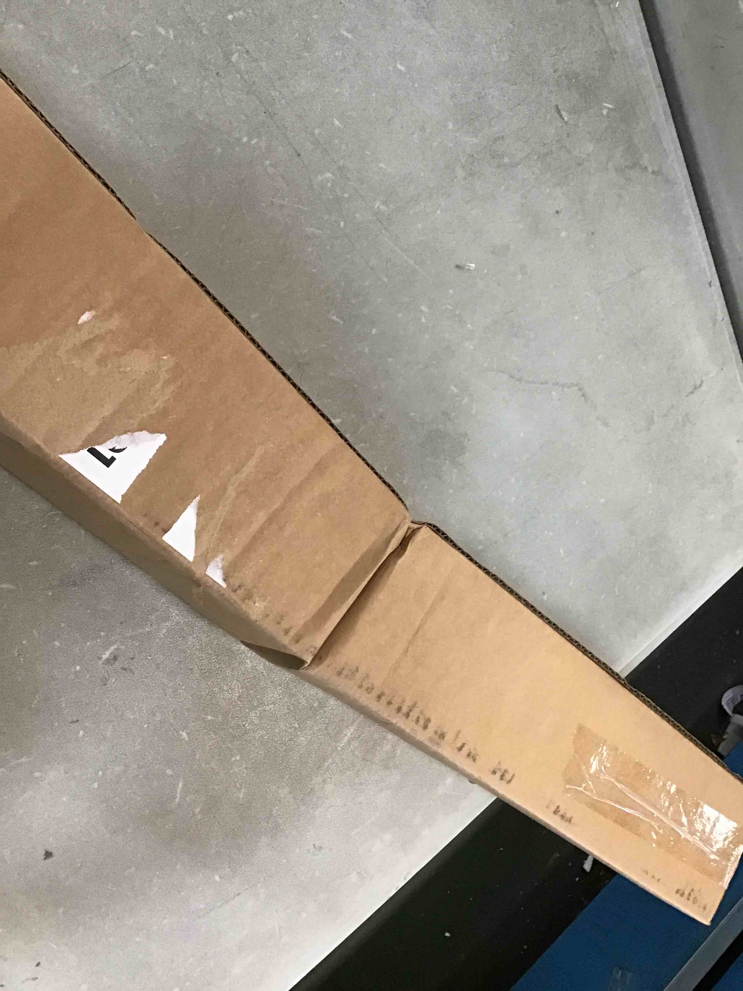https://s3.amazonaws.com/lotting-images-prod/bidfta/YEL6410006_1717082756688.jpeg