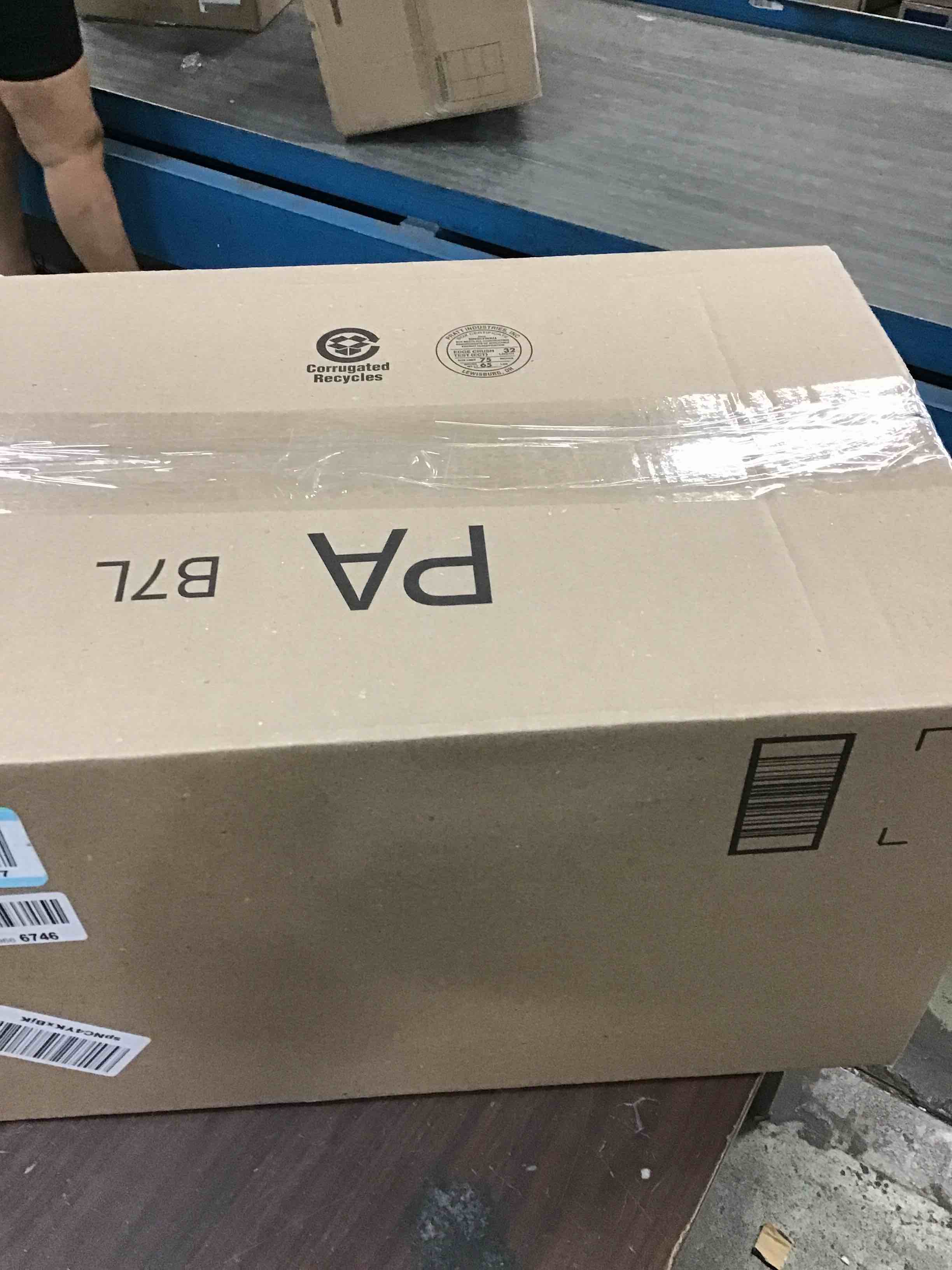 https://s3.amazonaws.com/lotting-images-prod/bidfta/YEL6410475_1717254832081.jpeg