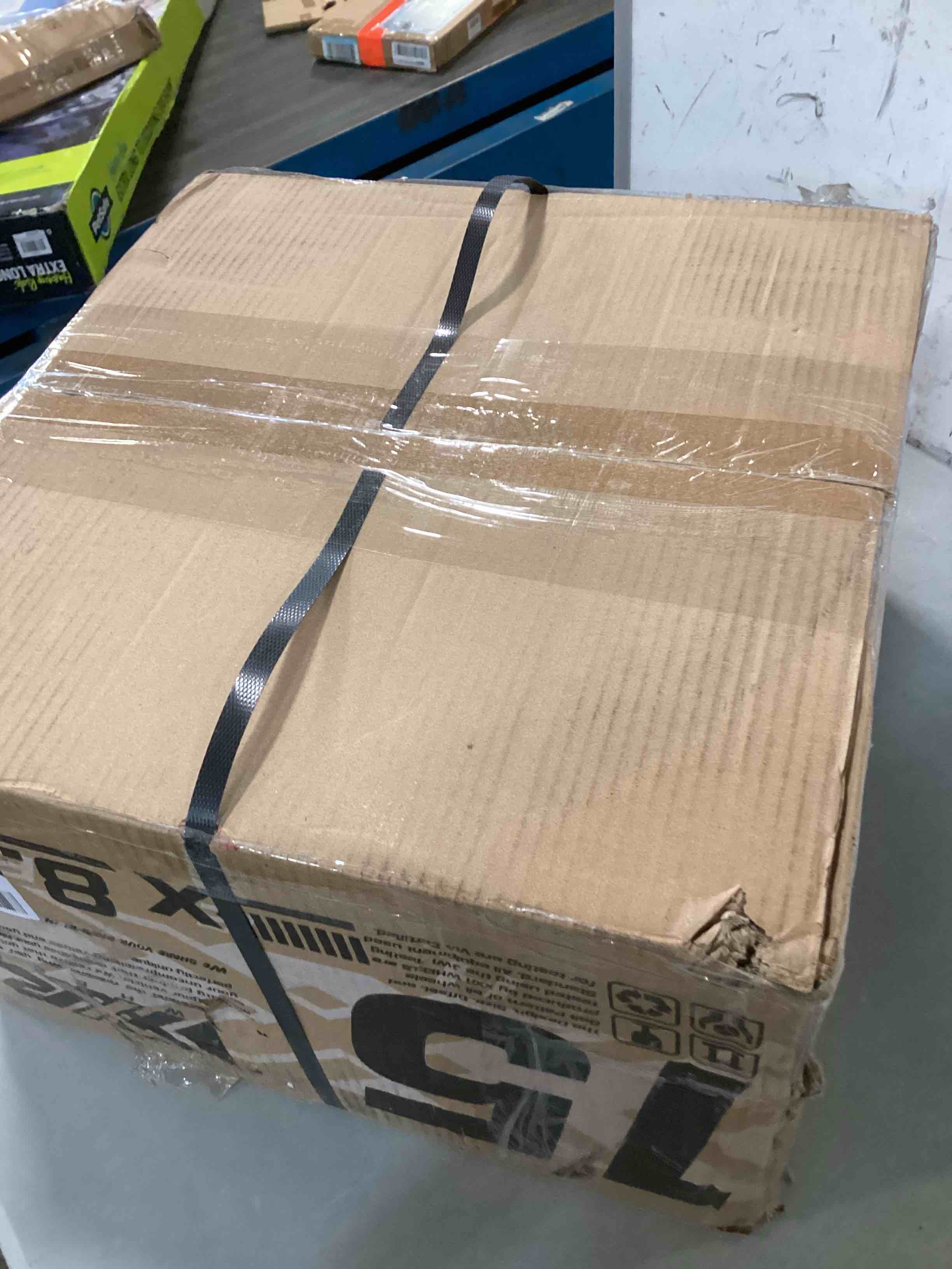 https://s3.amazonaws.com/lotting-images-prod/bidfta/YEL6411198_1717600912894.jpeg