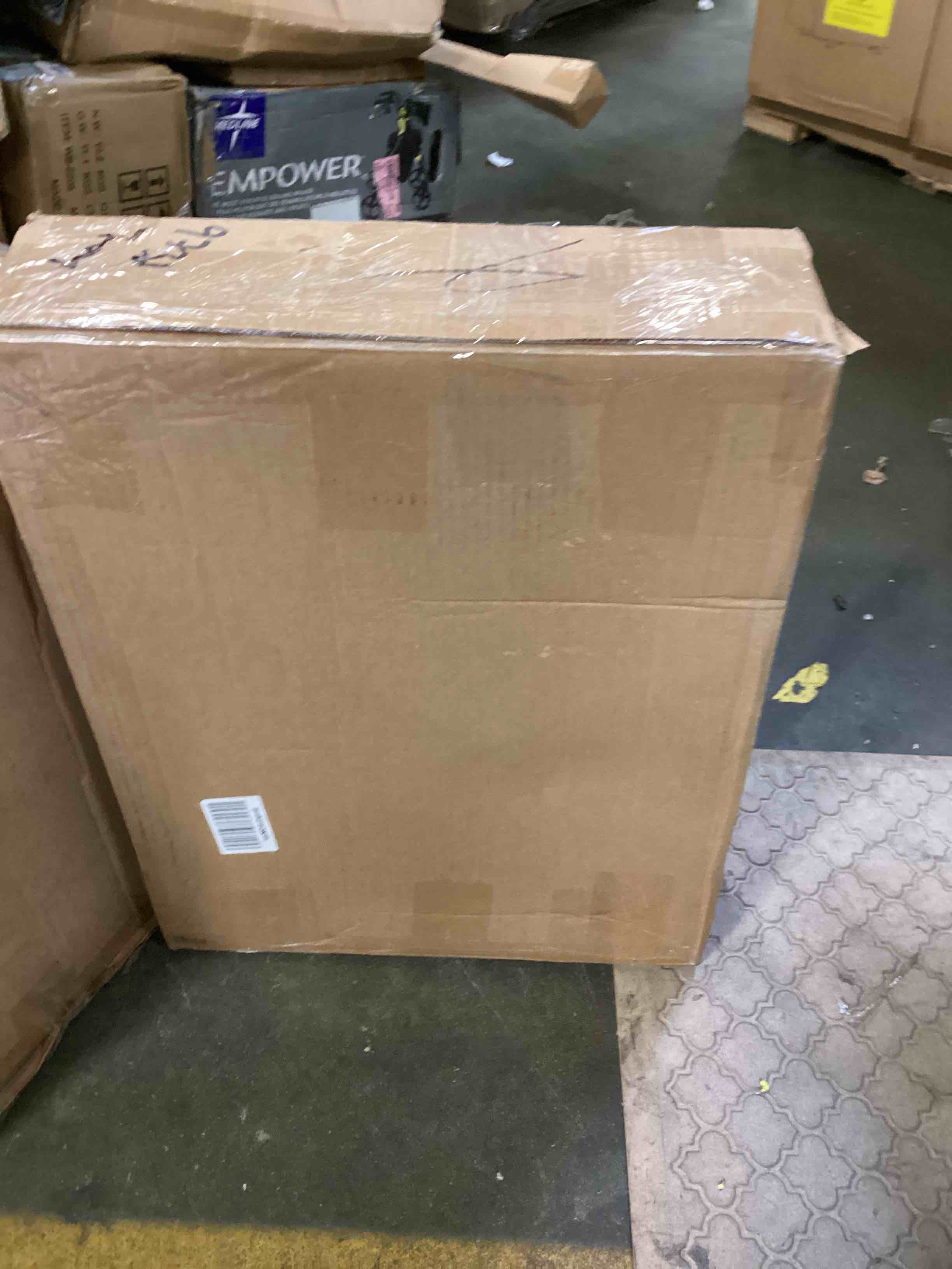 https://s3.amazonaws.com/lotting-images-prod/bidfta/YEL6411568_1716986693228.jpeg