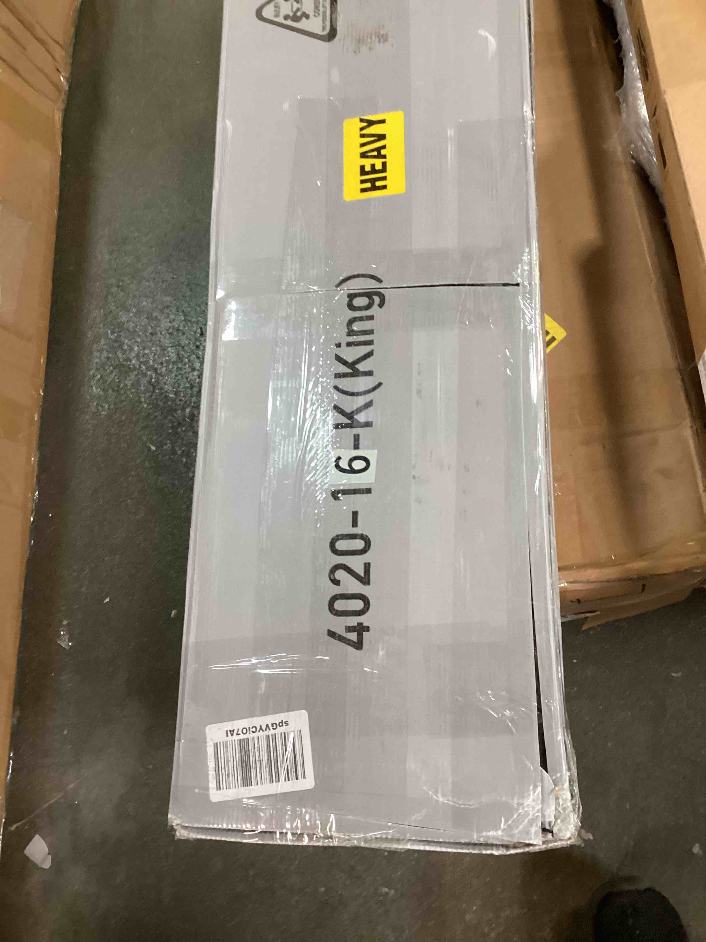 https://s3.amazonaws.com/lotting-images-prod/bidfta/YEL6412004_1717097300372.jpeg