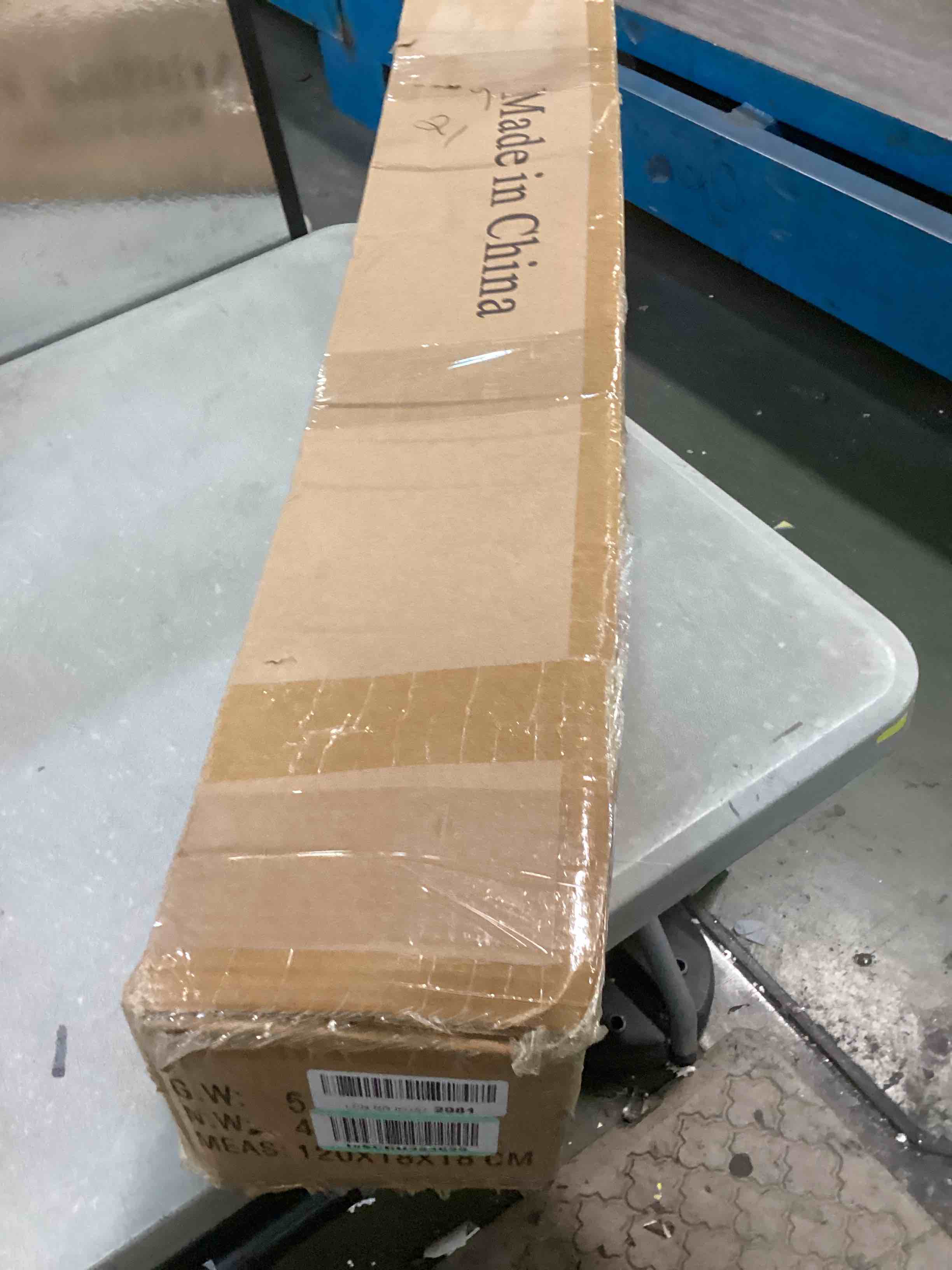 https://s3.amazonaws.com/lotting-images-prod/bidfta/YEL6412251_1717177538805.jpeg