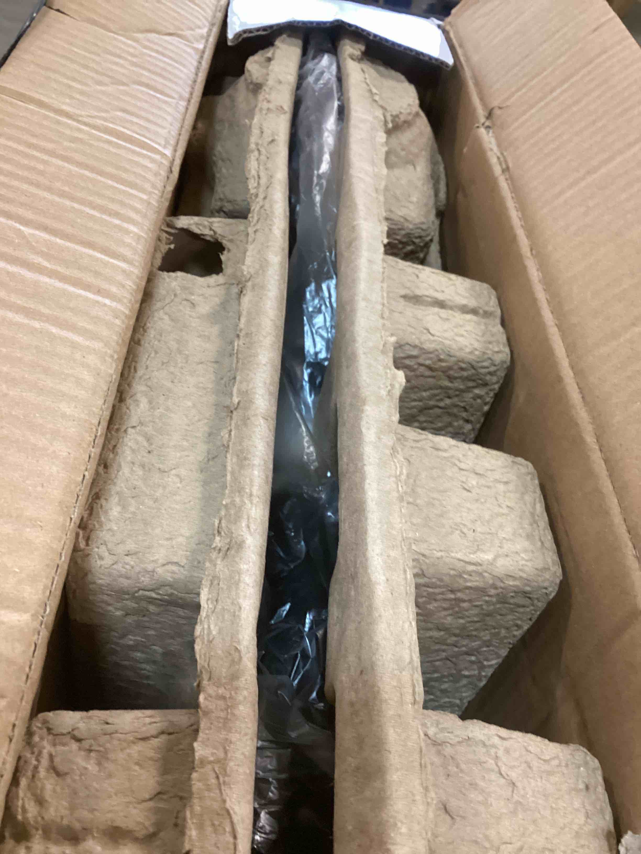 https://s3.amazonaws.com/lotting-images-prod/bidfta/YEL6412441_1717255902786.jpeg