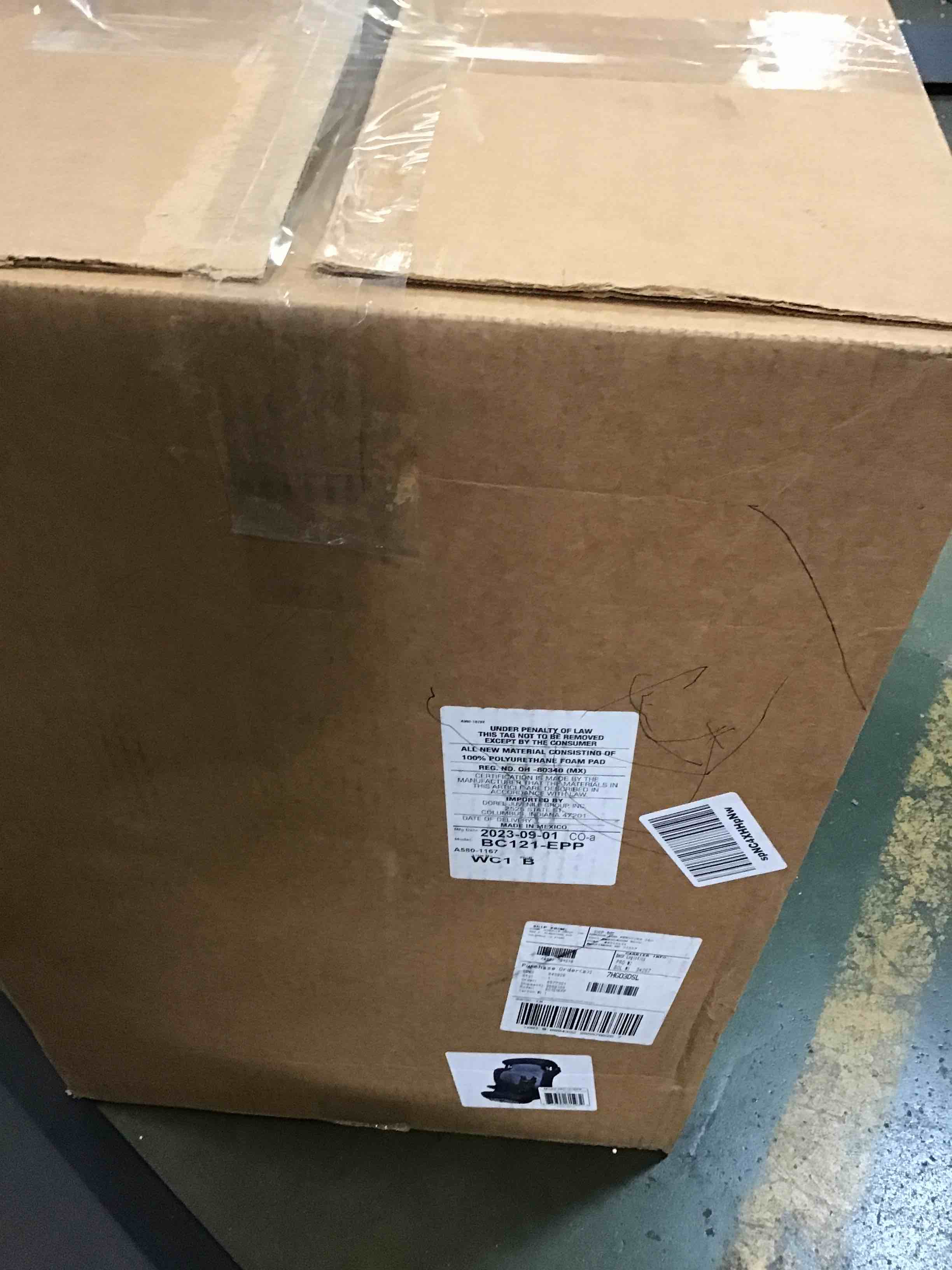 https://s3.amazonaws.com/lotting-images-prod/bidfta/YEL6413333_1719074968042.jpeg