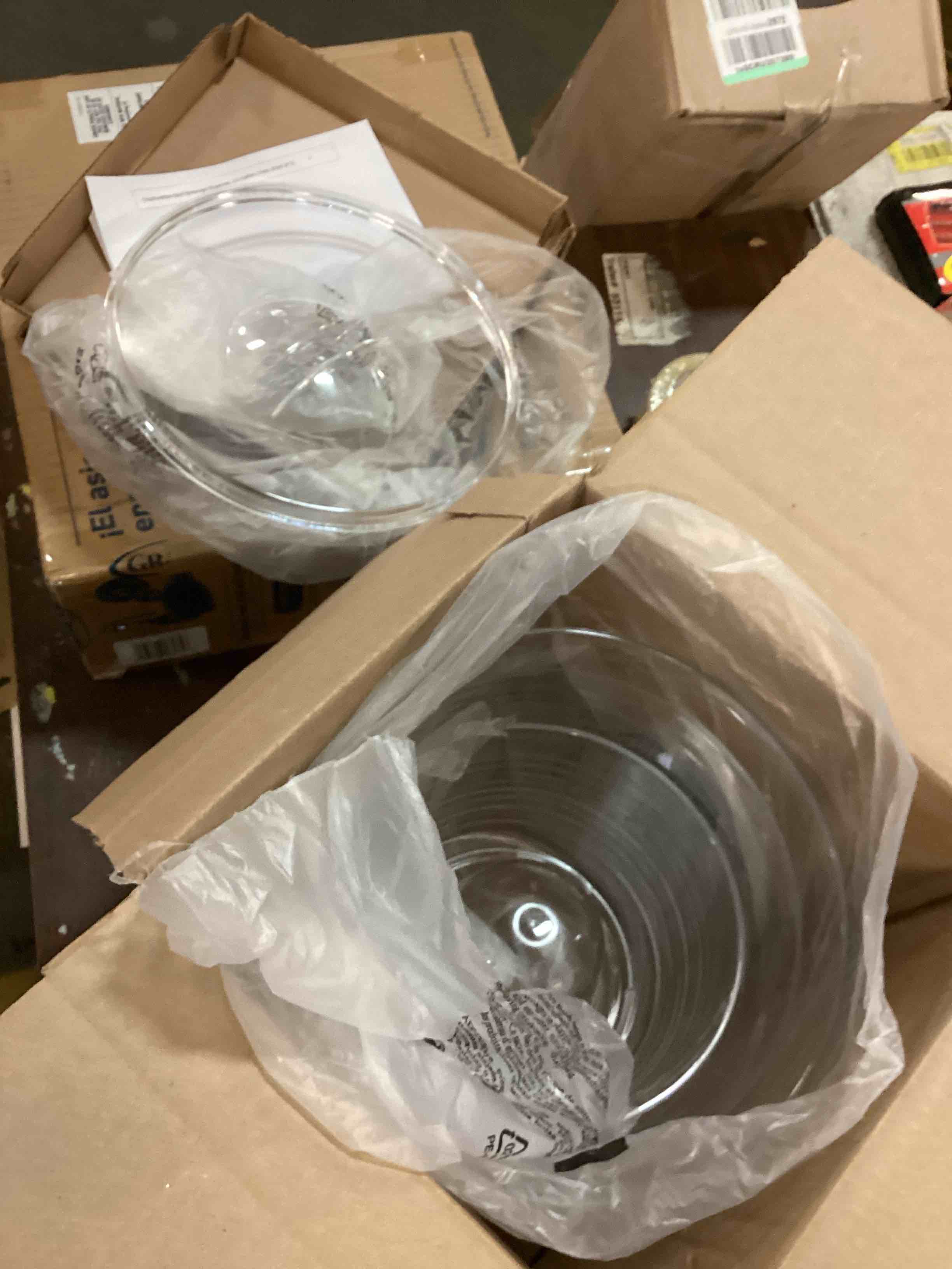 https://s3.amazonaws.com/lotting-images-prod/bidfta/YEL6413353_1719229708354.jpeg
