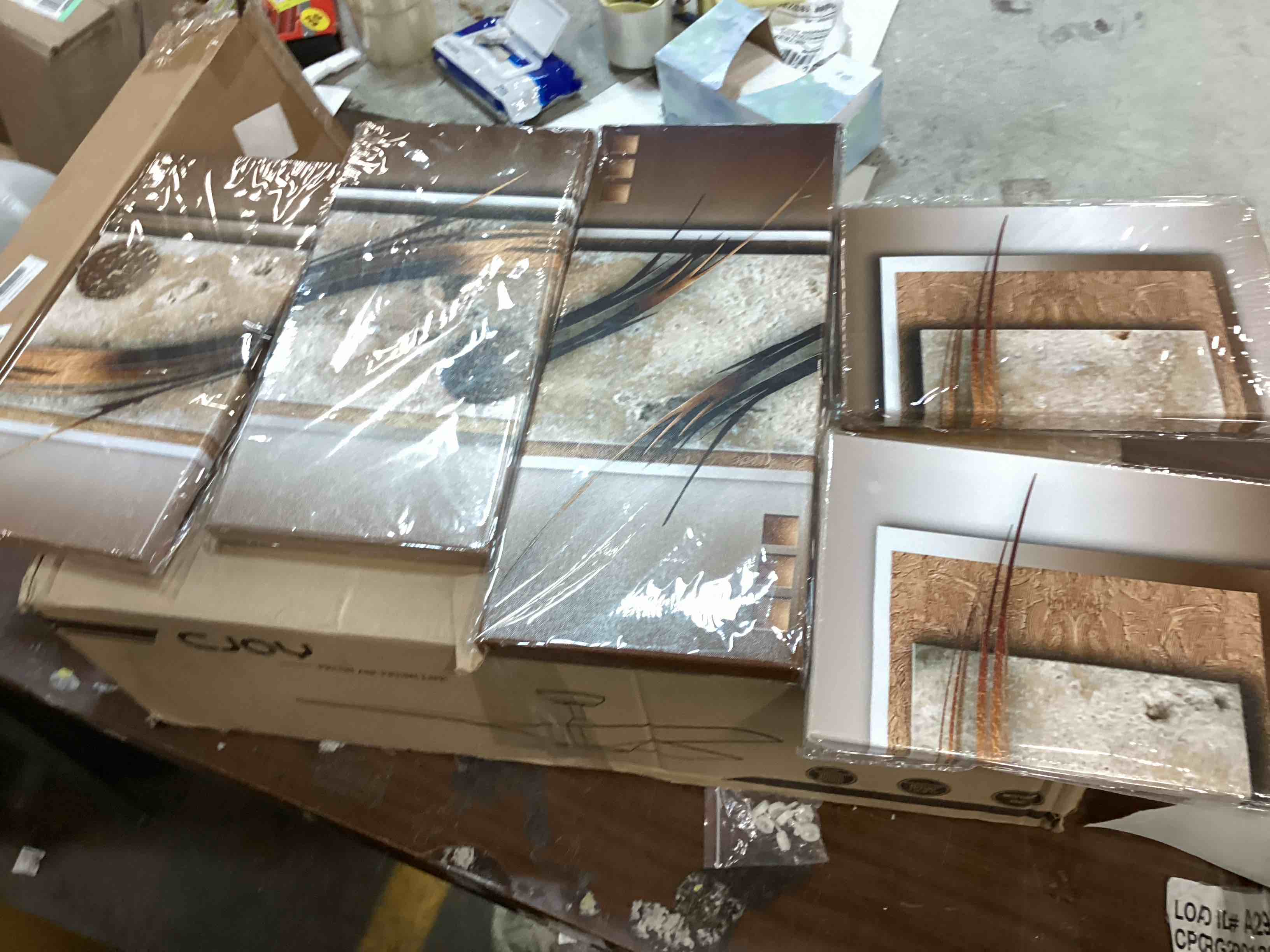 https://s3.amazonaws.com/lotting-images-prod/bidfta/YEL6413535_1719253078529.jpeg