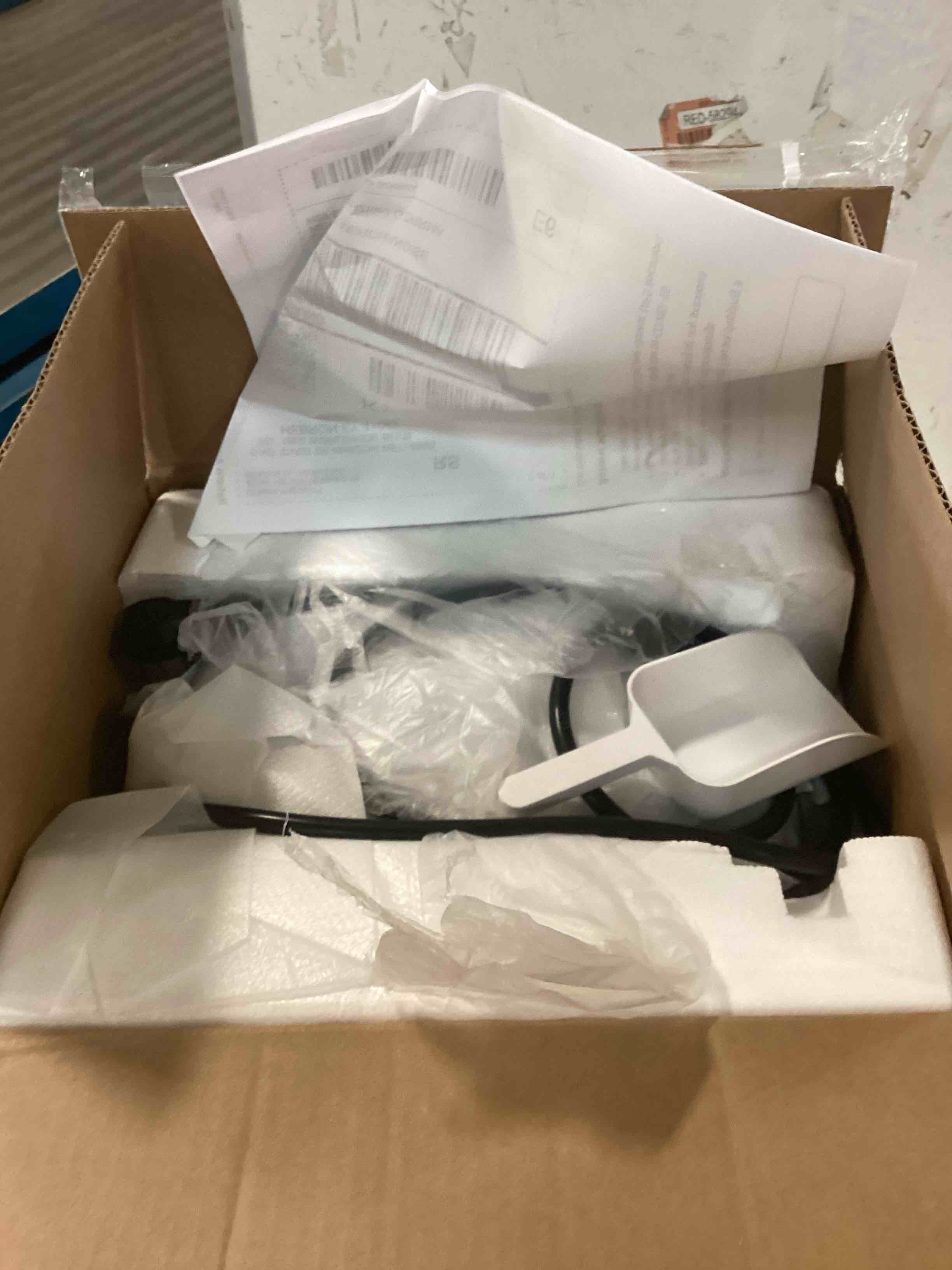 https://s3.amazonaws.com/lotting-images-prod/bidfta/YEL6414426_1719944355029.jpeg