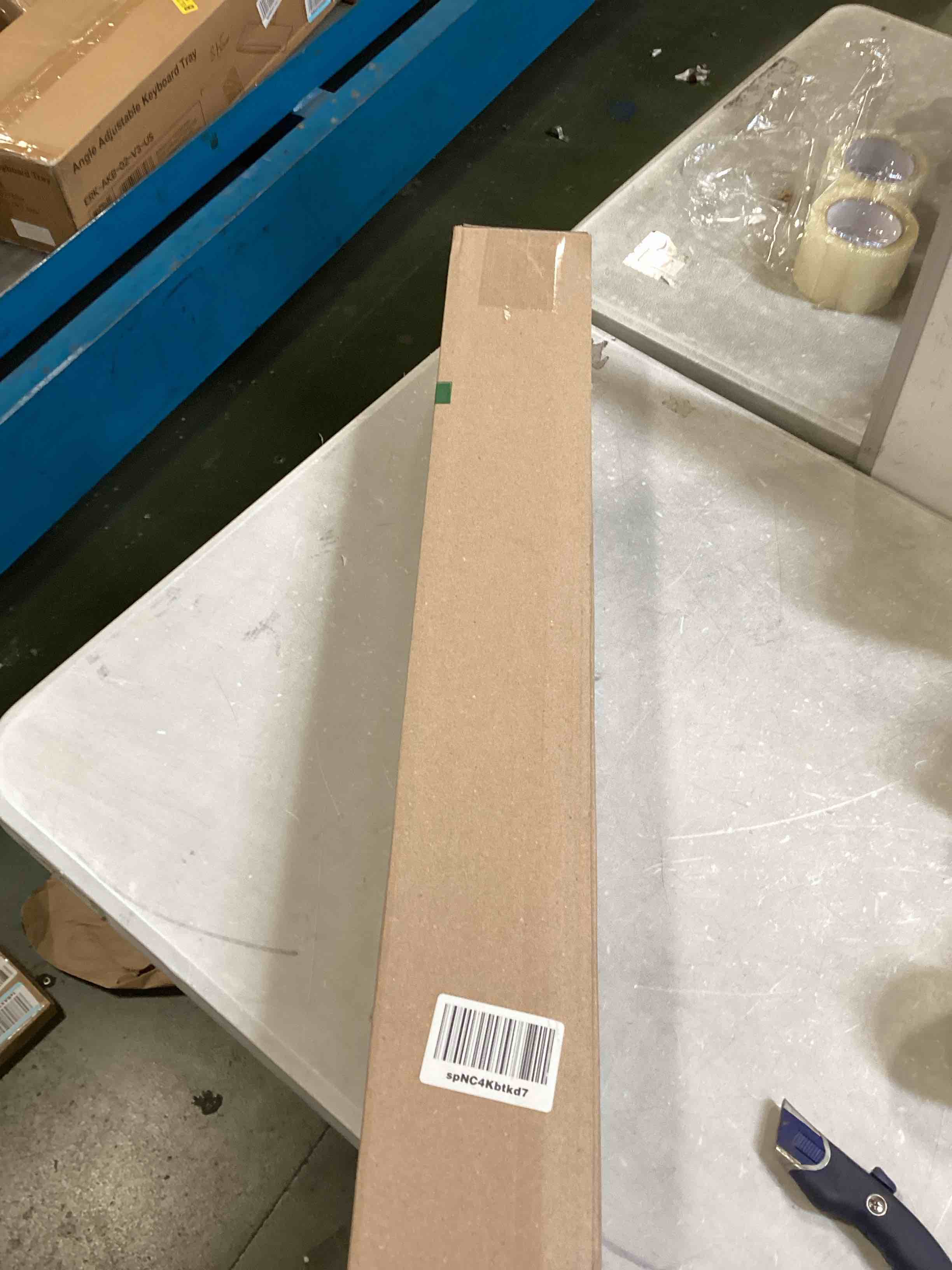 https://s3.amazonaws.com/lotting-images-prod/bidfta/YEL6414610_1718299790608.jpeg