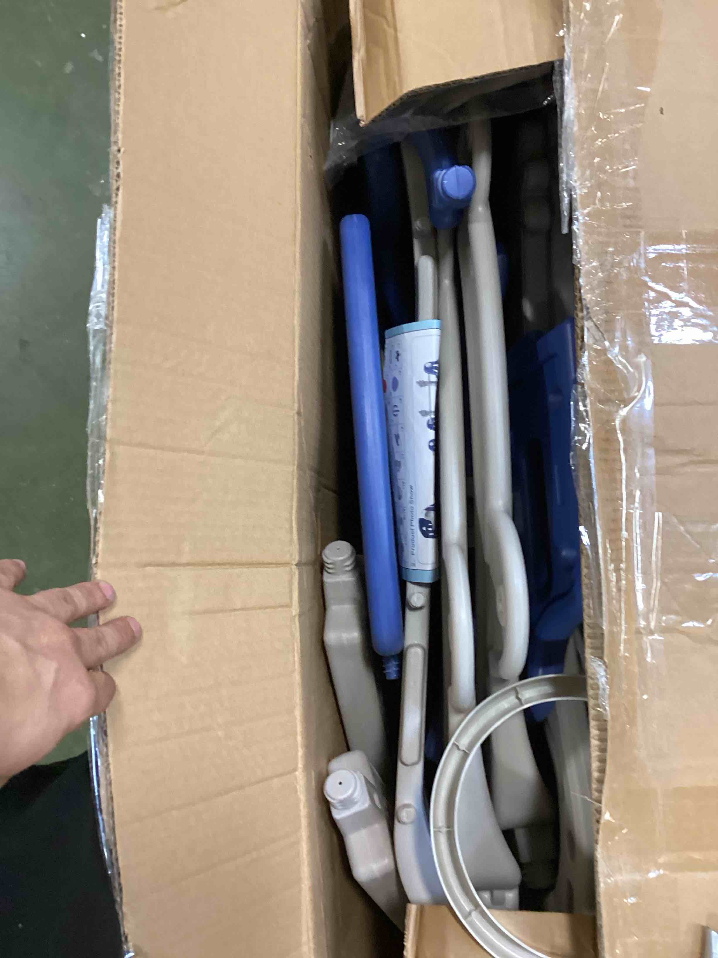 https://s3.amazonaws.com/lotting-images-prod/bidfta/YEL6414740_1718375417499.jpeg