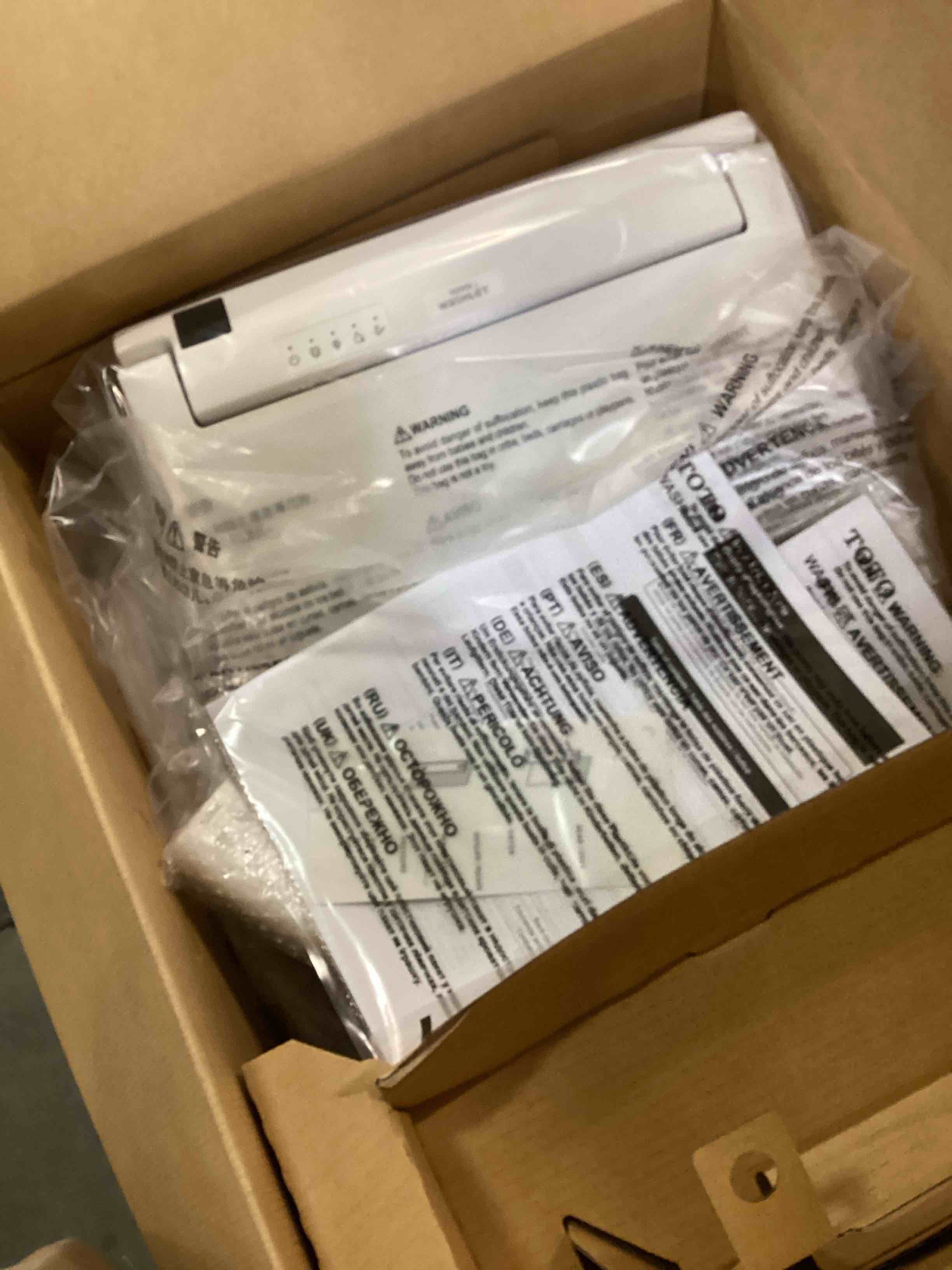 https://s3.amazonaws.com/lotting-images-prod/bidfta/YEL6415111_1718716143622.jpeg
